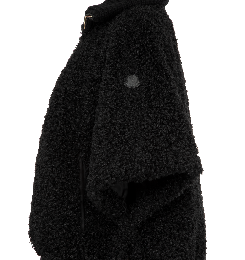 Оригінальна Reversible Cape Moncler – детальний вид