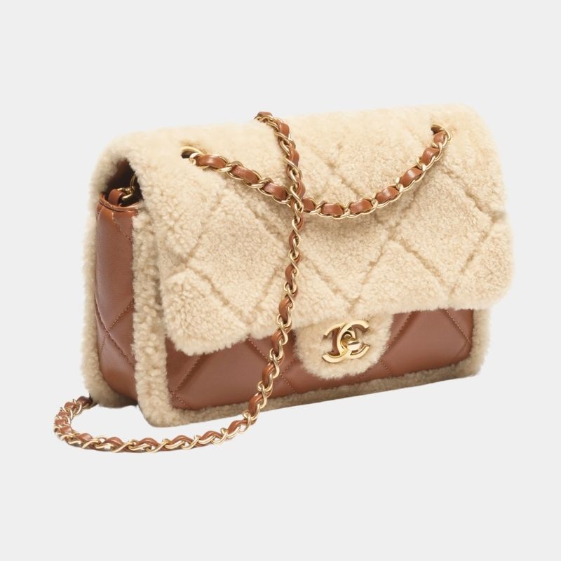Flap Bag Fall-Winter 2024 Chanel оригінал – Купити в Україні – вид ззаду