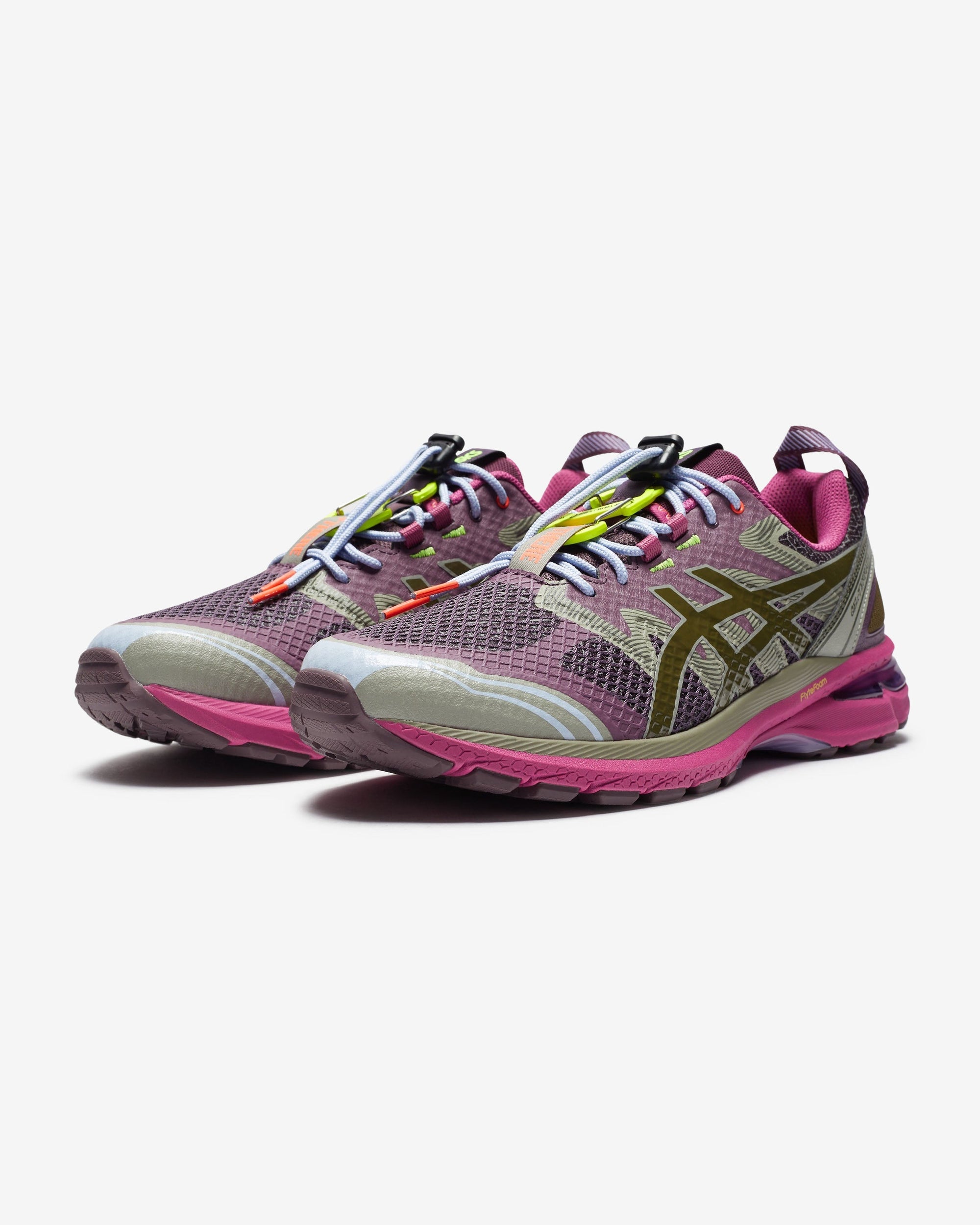 Оригінальна Gel Terrain Purple Asics – боковий вид