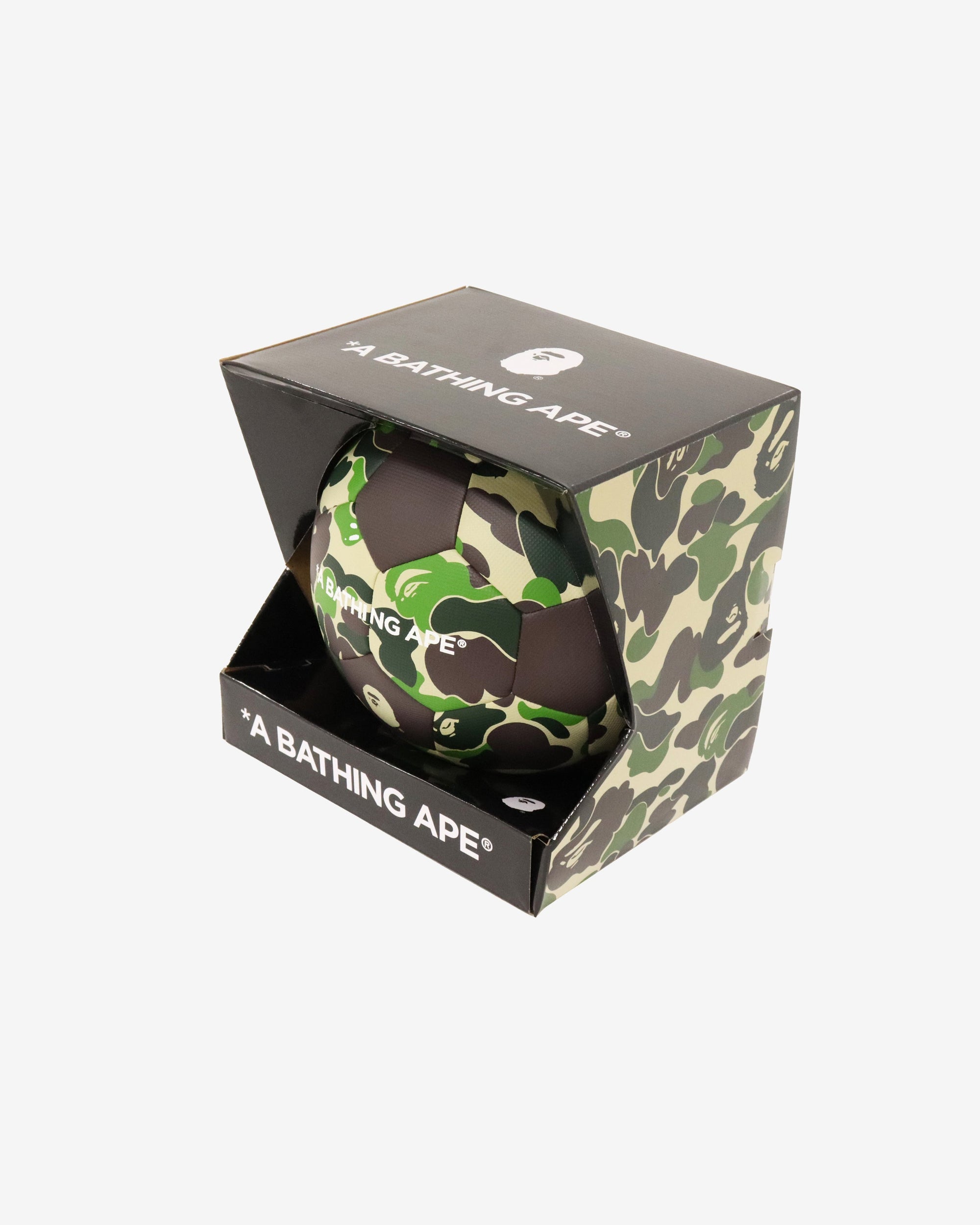 Abc Camo Soccer Ball Green A bathing ape – Гарантія оригінальності – боковий вид