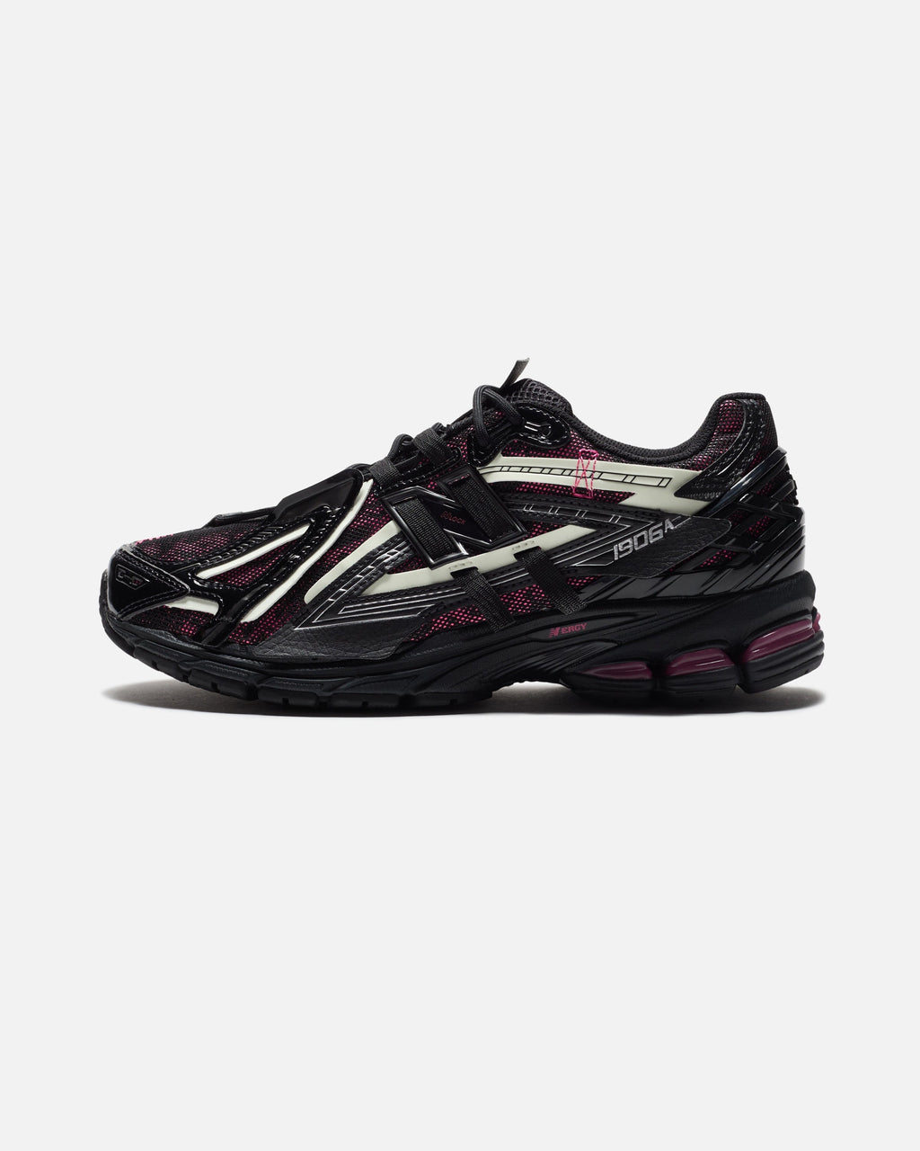 1906 Black New balance оригінал – Купити в Україні – вид ззаду