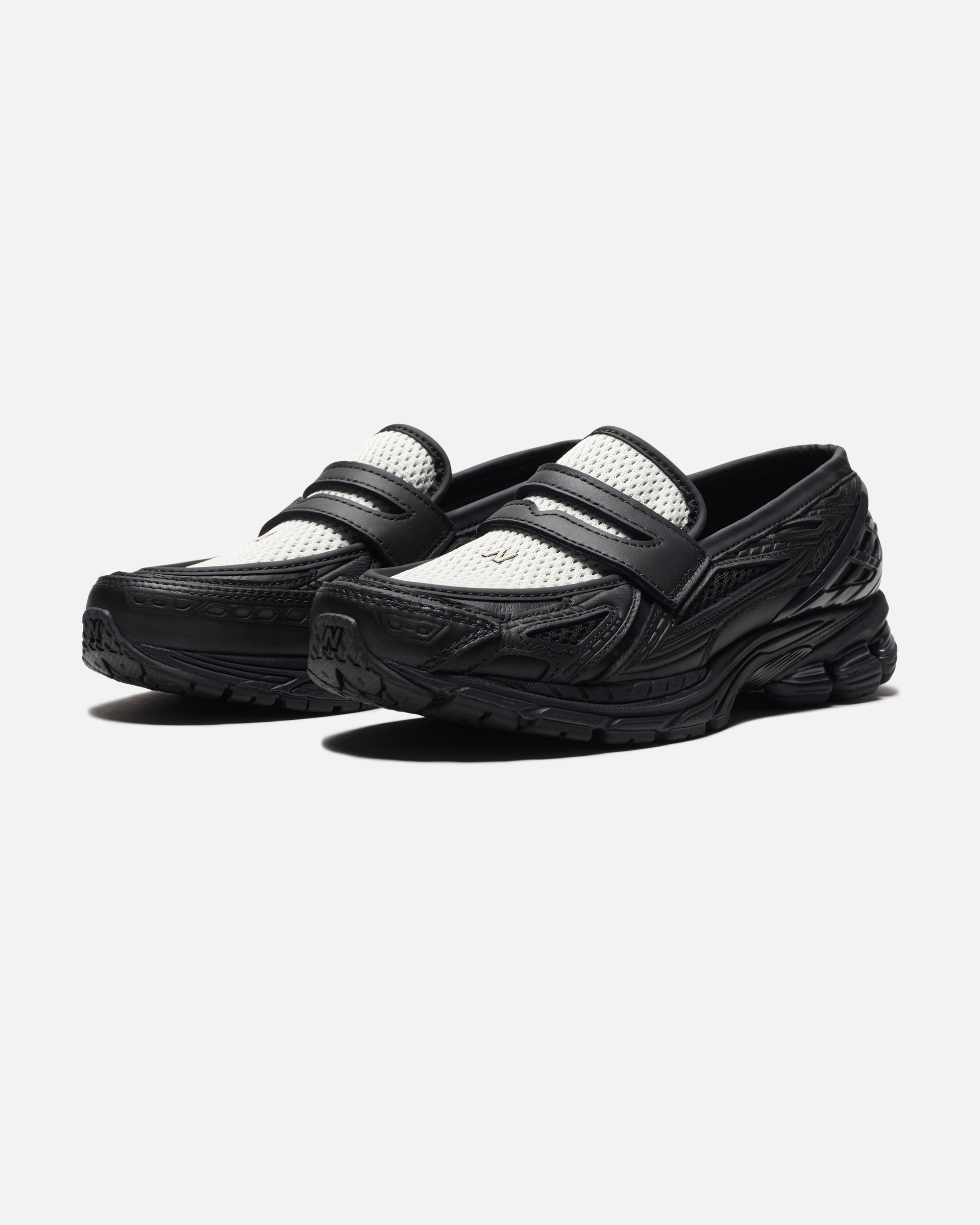 1906l Black New balance оригінал – Купити в Україні – боковий вид
