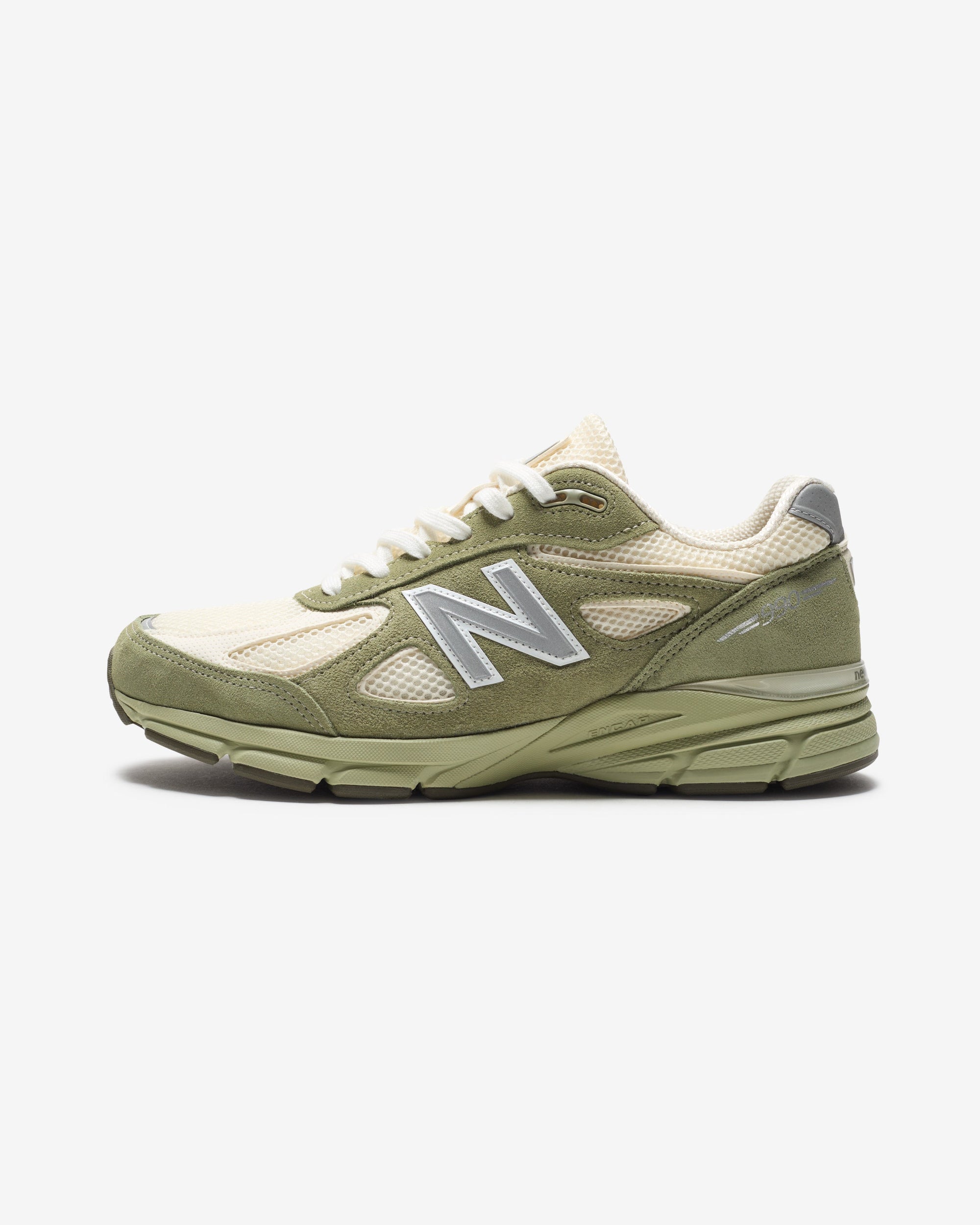 Оригінальна Made In Usa 990 V4 Olive Leaf New balance – вид ззаду
