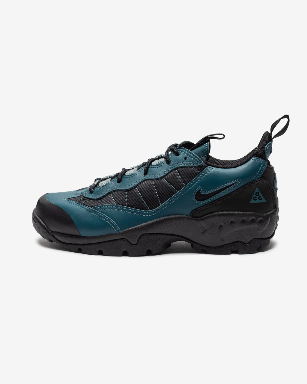 Оригінальна Air Mada Black Nike – вид ззаду