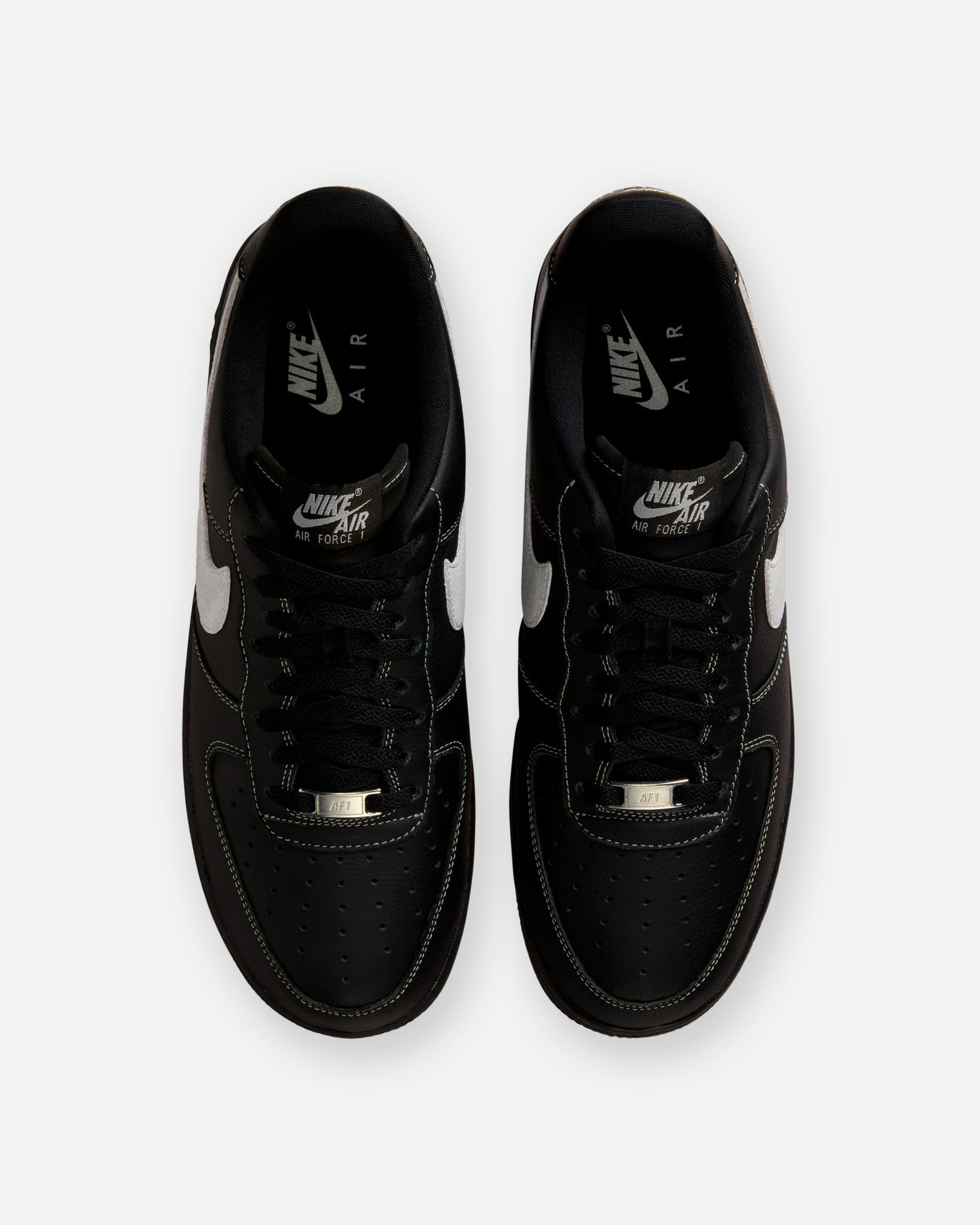 Оригінальна Air Force 1 07 Lv8 Black Nike – збільшений вид