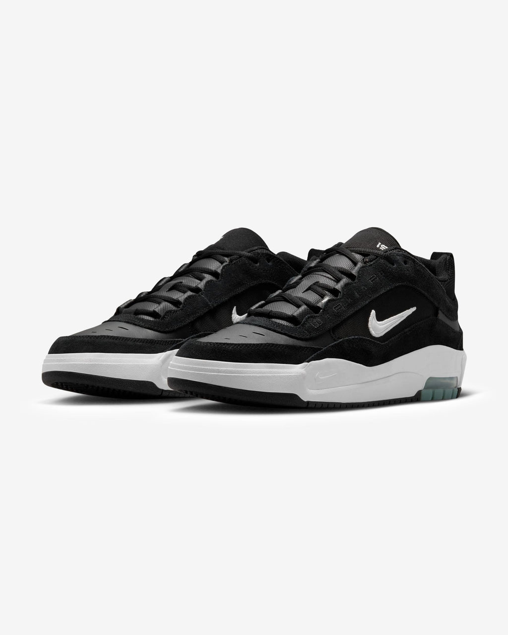 Оригінальна Air Max Ishod Black Nike – боковий вид