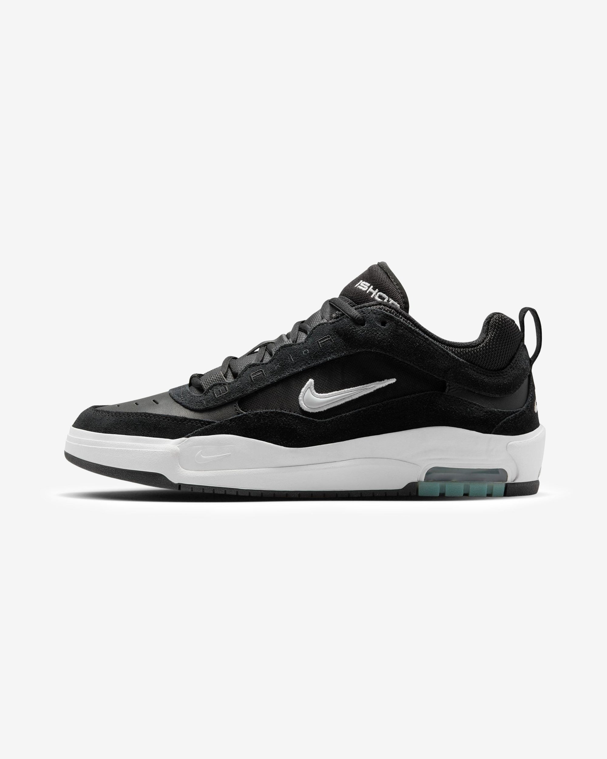 Оригінальна Air Max Ishod Black Nike – вид ззаду