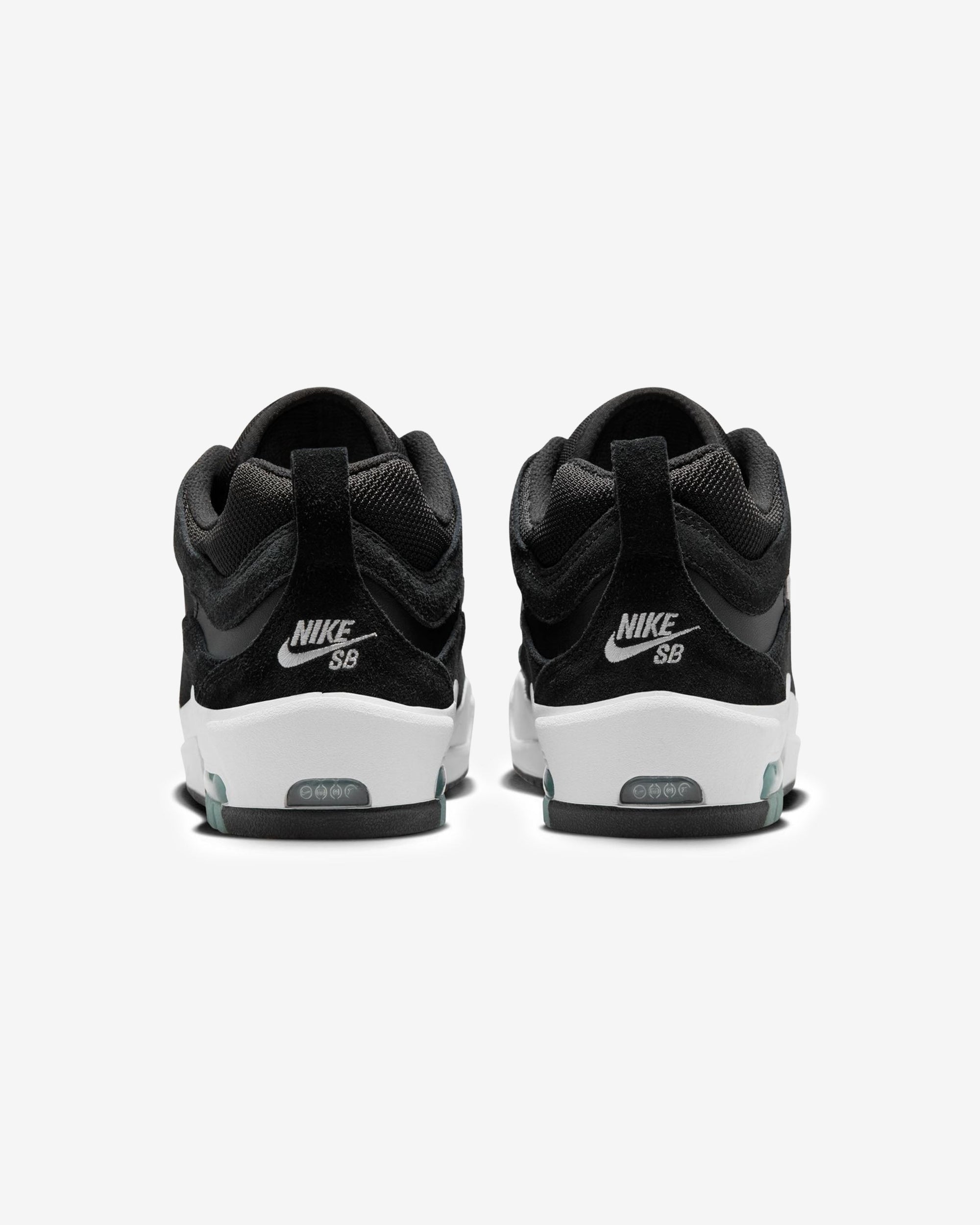 Оригінальна Air Max Ishod Black Nike – детальний вид