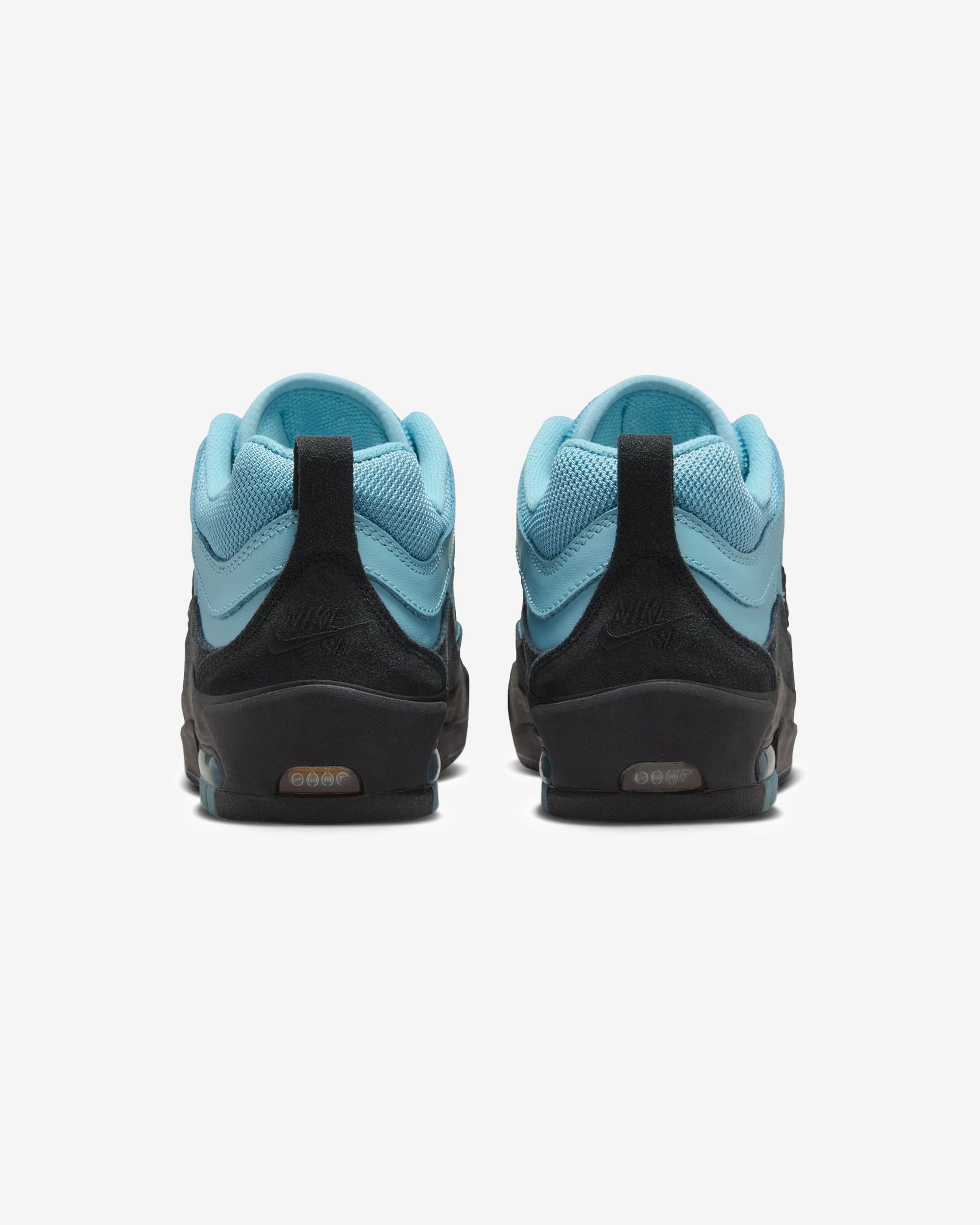 Оригінальна Air Max Ishod Denimturq Nike – детальний вид