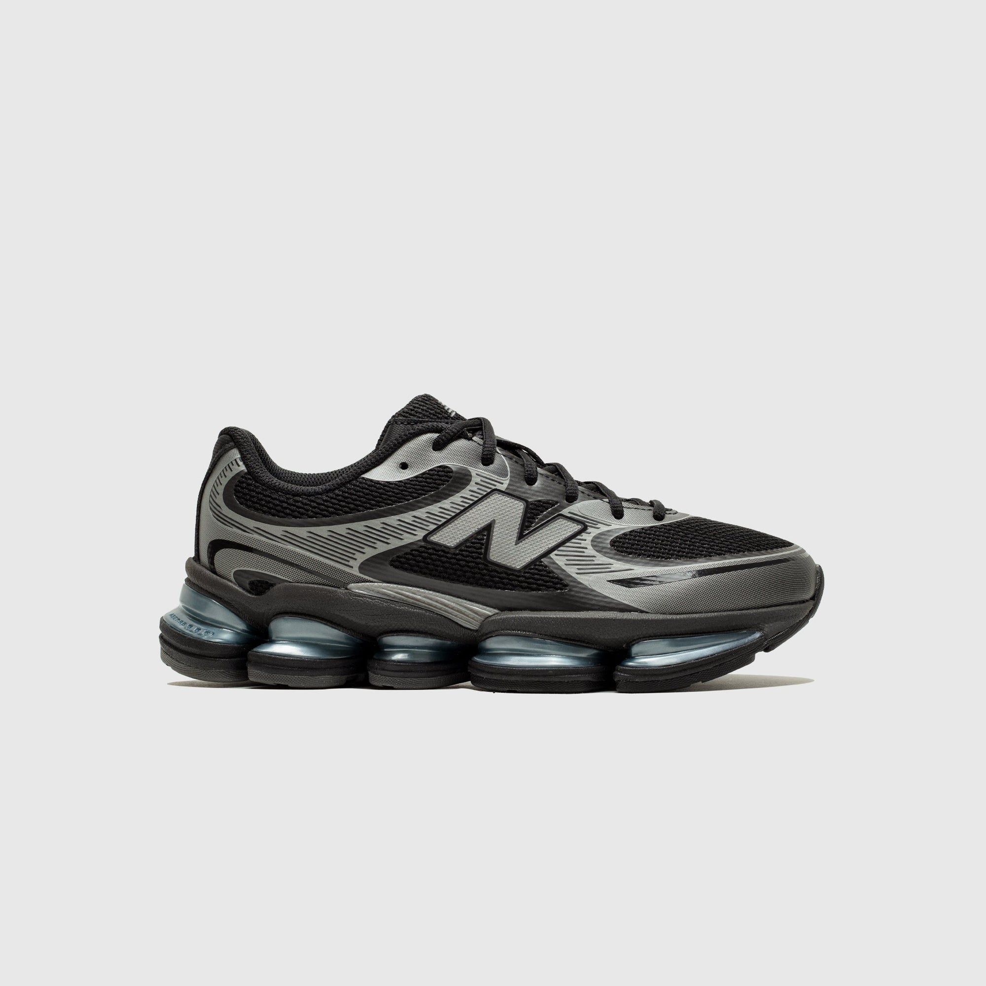 Оригінальна U2000ea New balance – боковий вид