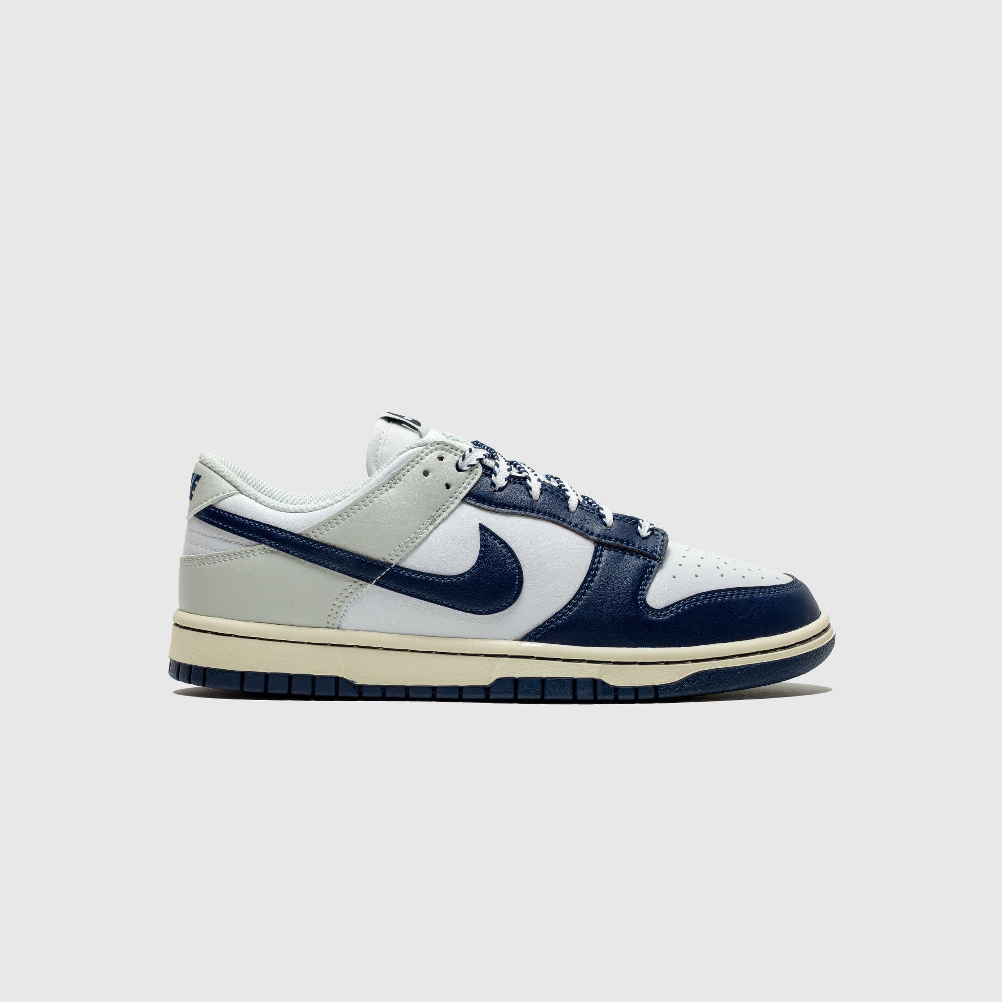 Nike Footwear оригінал | Швидка доставка Україна – боковий вид
