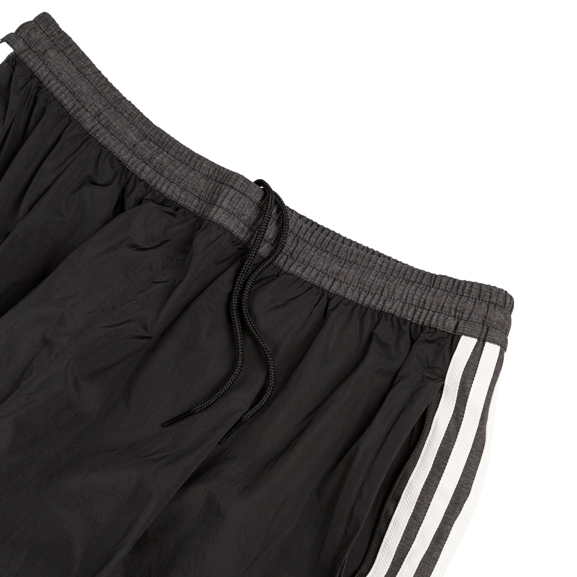 R3cd Track Pants Adidas оригінал – Купити в Україні – детальний вид - ADIDAS