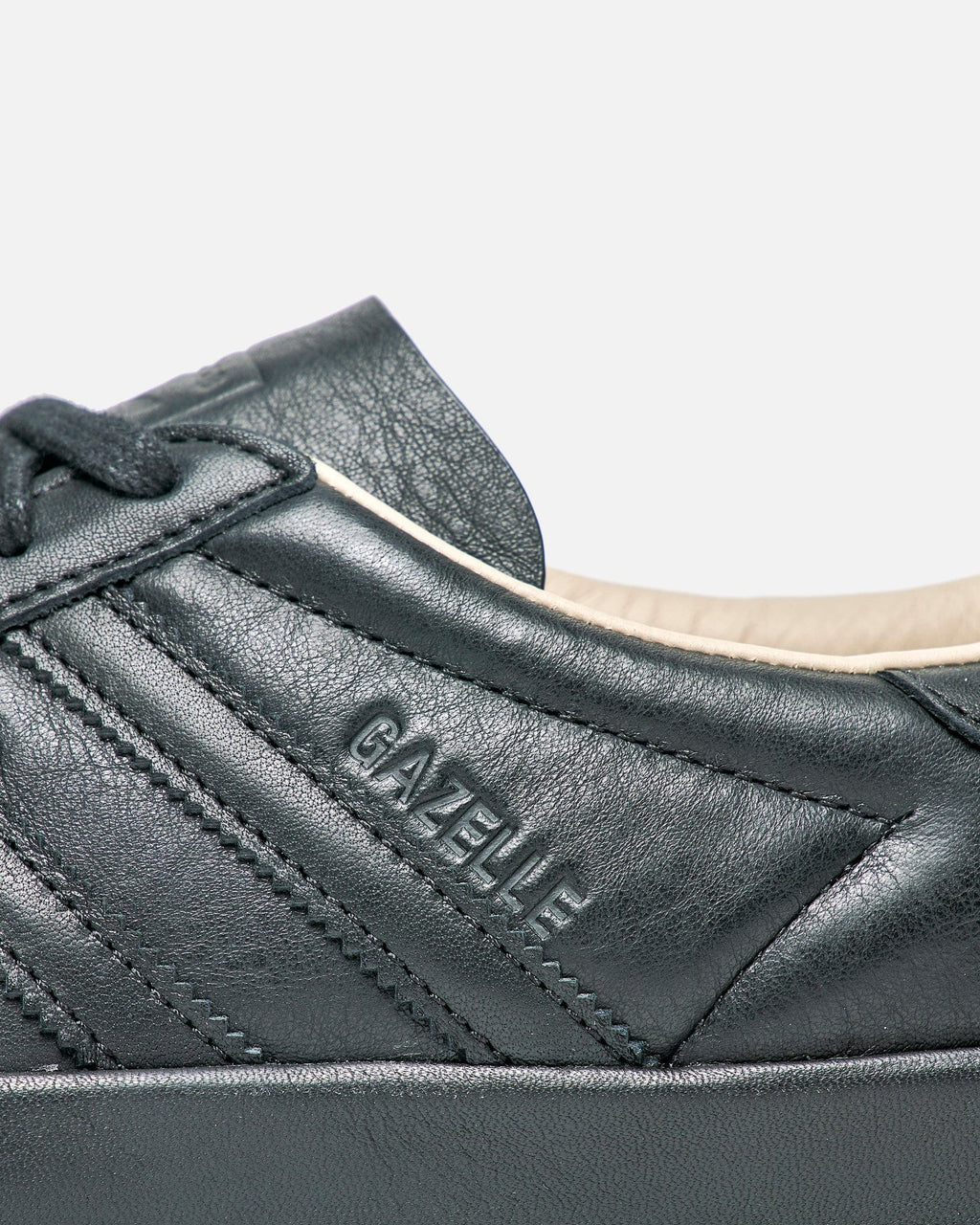 Gazelle Indoor Lux In Black Adidas – Гарантія оригінальності – збільшений вид