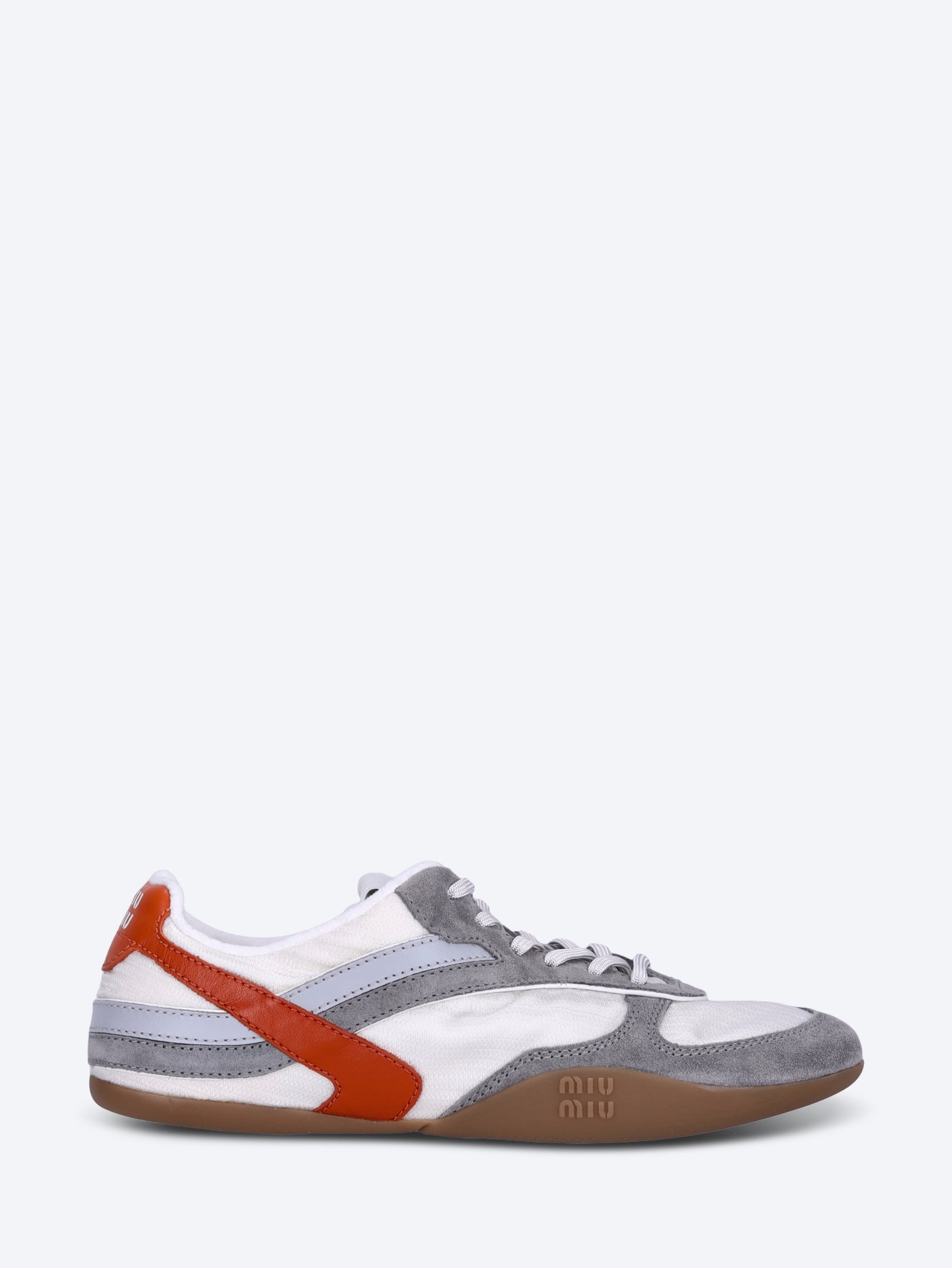 Оригінальна Gymnasium Suede Sneakers Miu miu – боковий вид