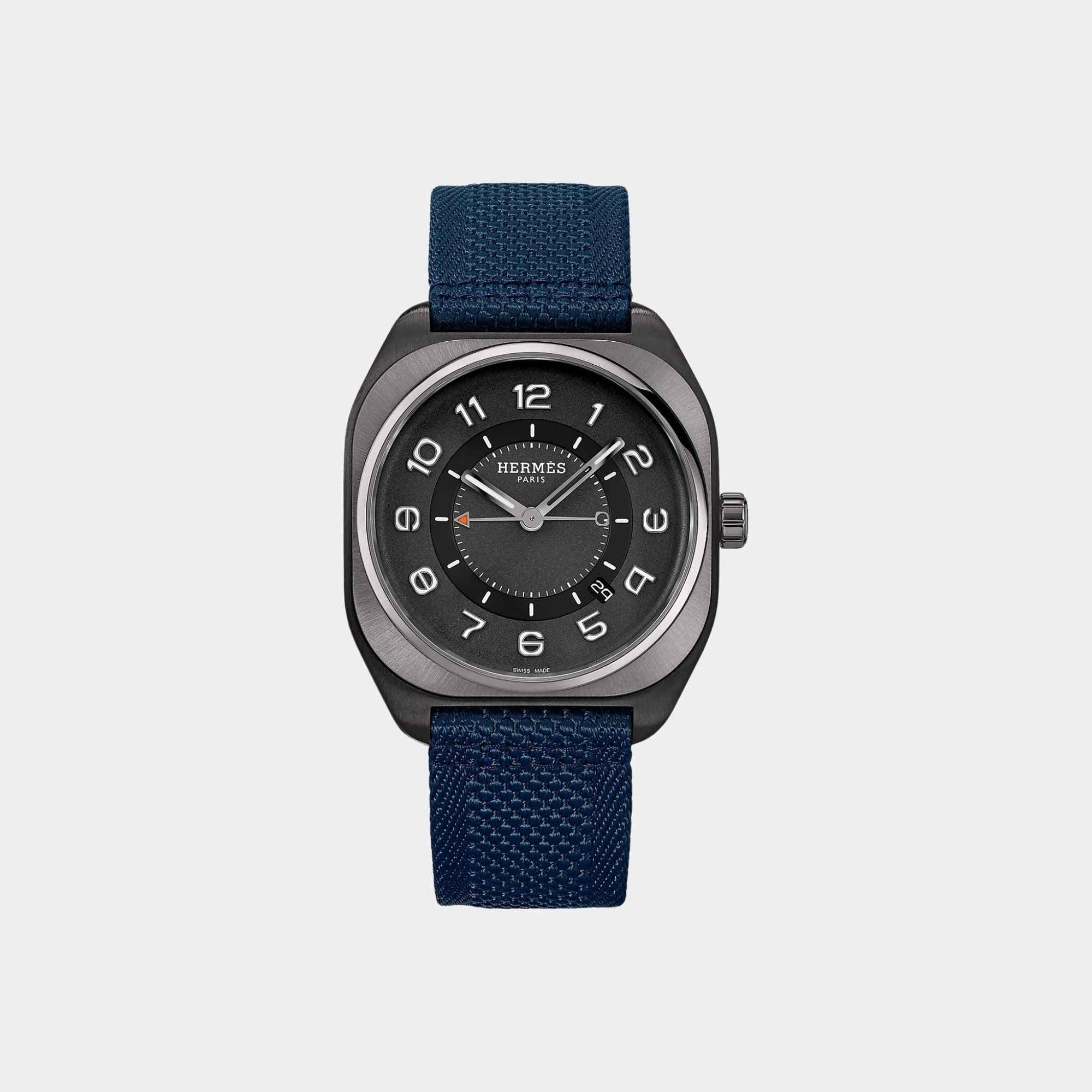 H08 42mm Titanium Watch With Navy Blue Webbing Strap Hermes – Гарантія оригінальності – боковий вид