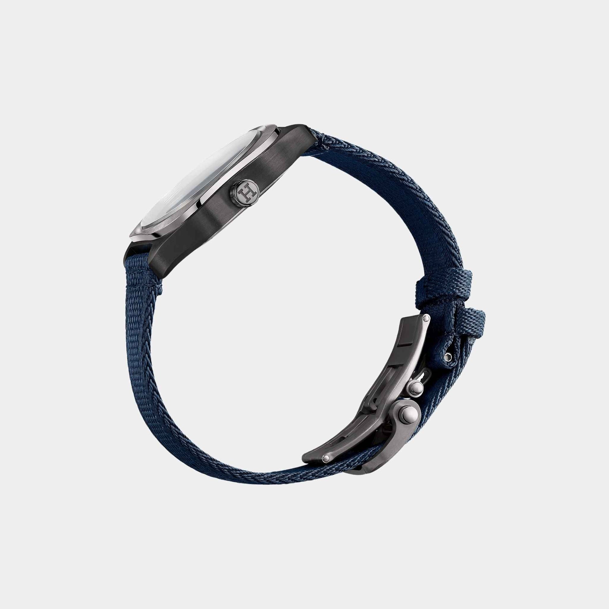 H08 42mm Titanium Watch With Navy Blue Webbing Strap Hermes – Гарантія оригінальності – вид ззаду