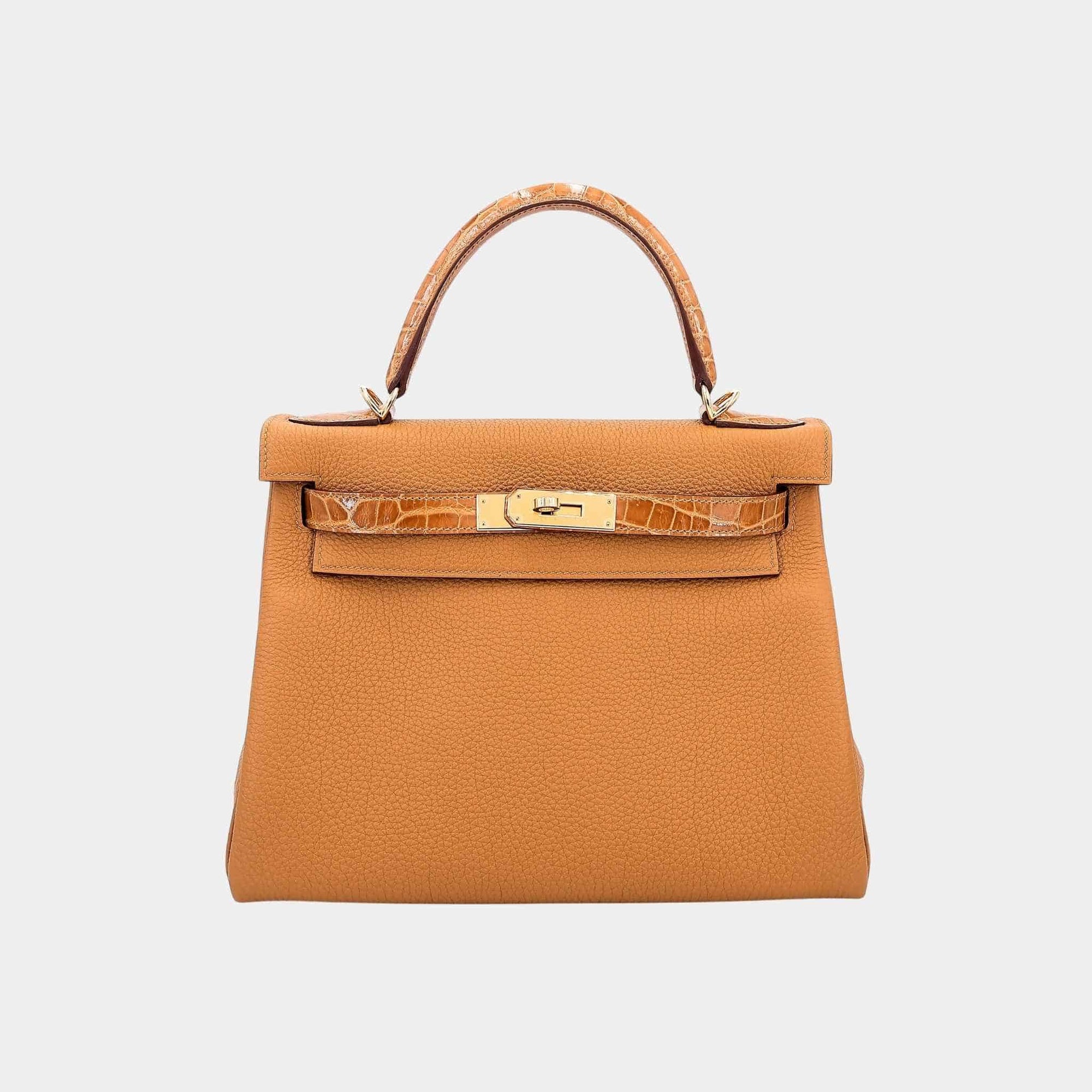 Kelly 28 Touch Togo-Shiny Niloticus Crocodile Tabac Camel Ghw Hermes – Гарантія оригінальності – боковий вид