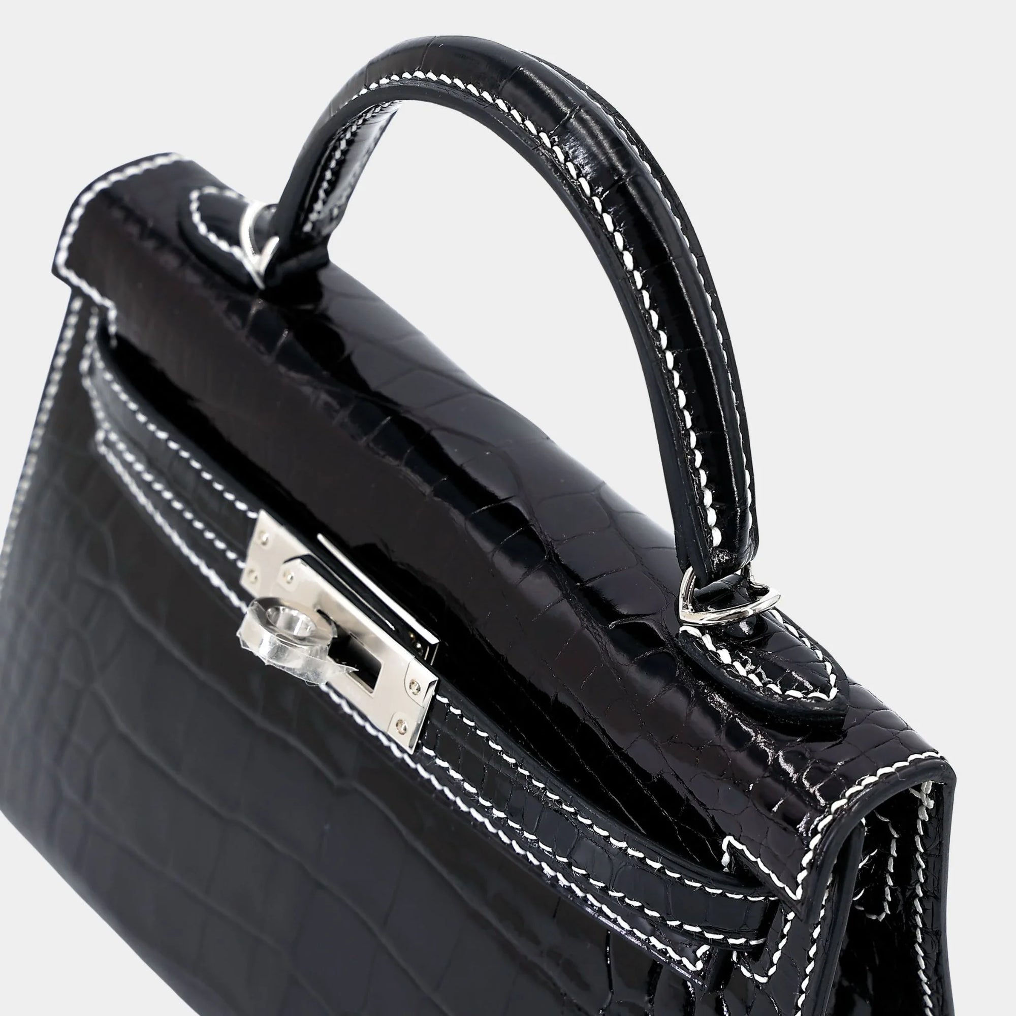 Оригінальна Mini Kelly II White Thread Shiny Alligator Black Phw Hermes – вид ззаду