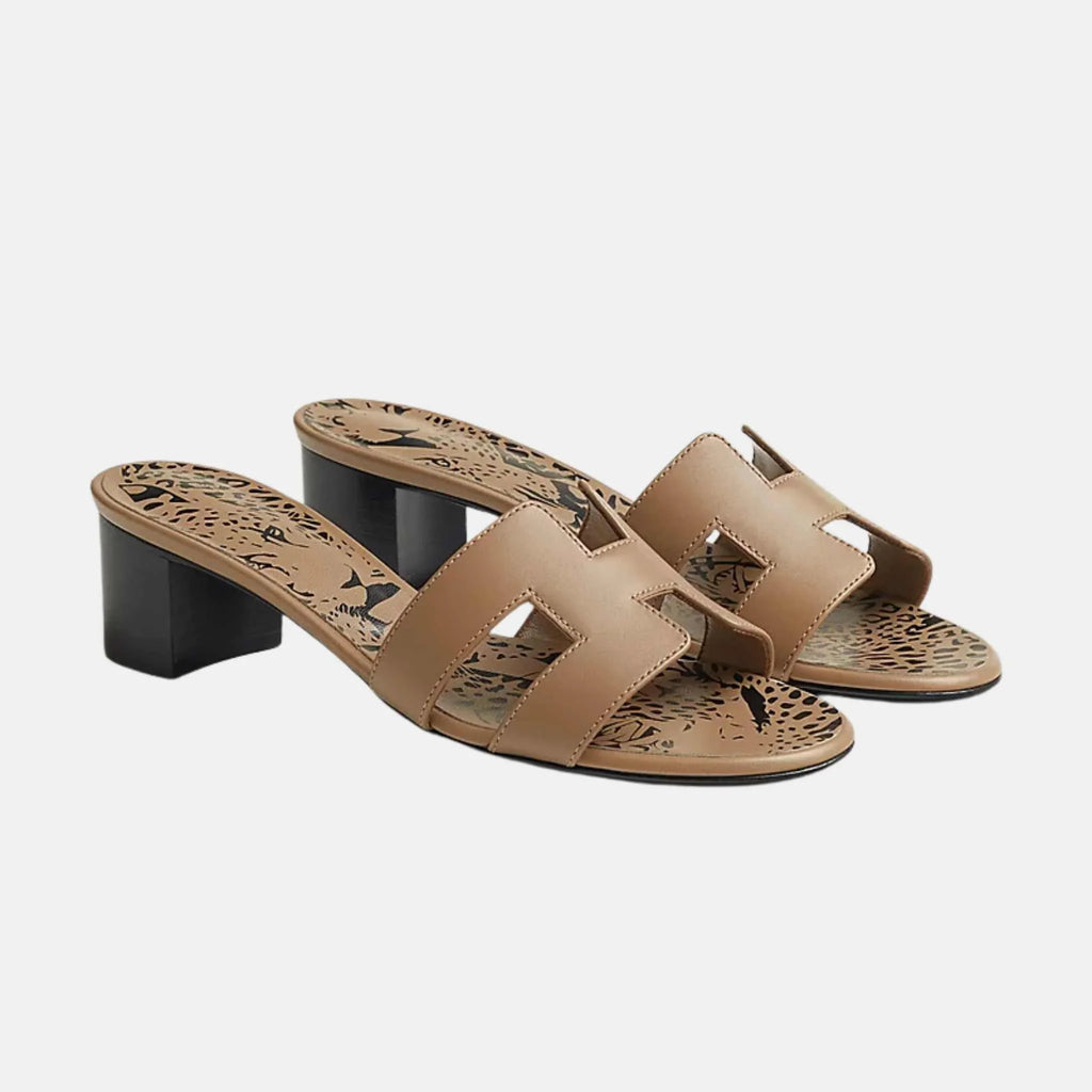 Oasis Sandals Calfskin Beige Argile Hermes оригінал – Купити в Україні – боковий вид