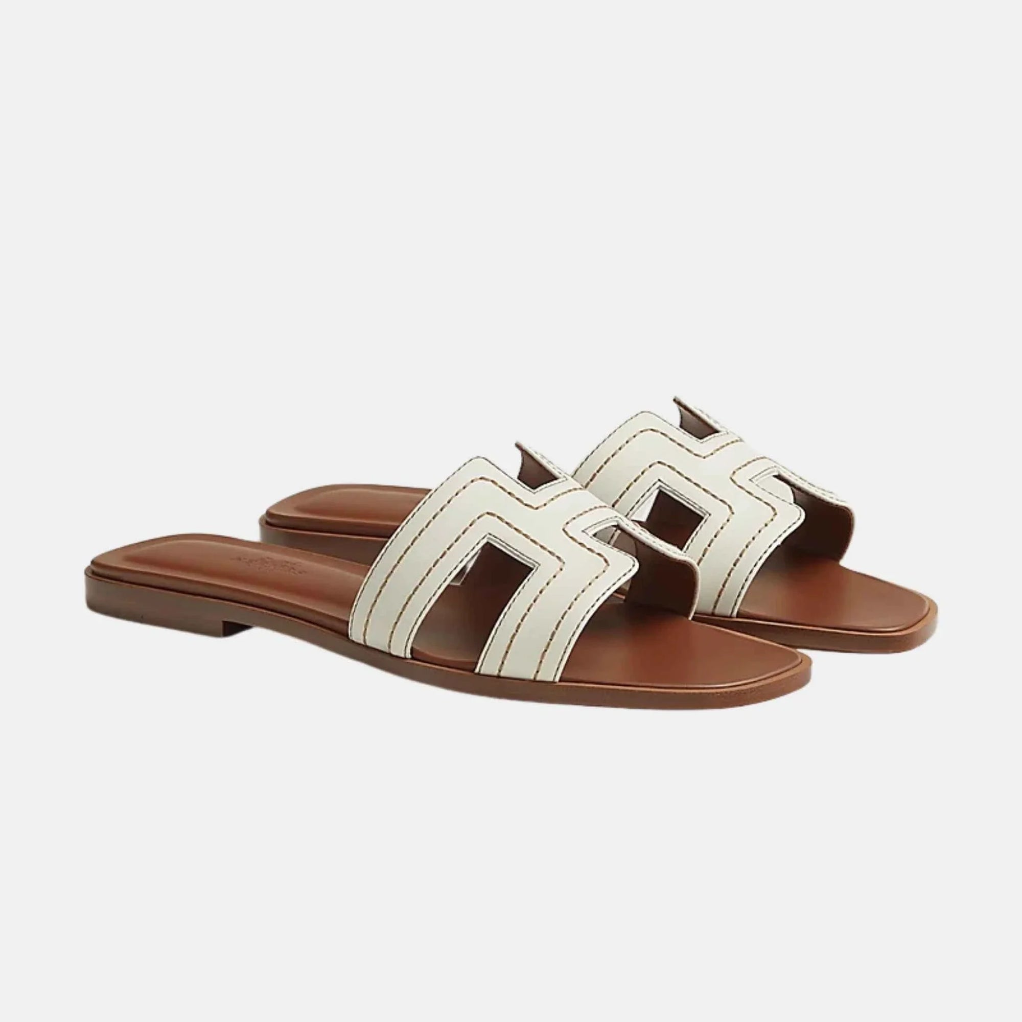 Oran Sandal Embroidered Calfskin Hermes – Гарантія оригінальності – збільшений вид