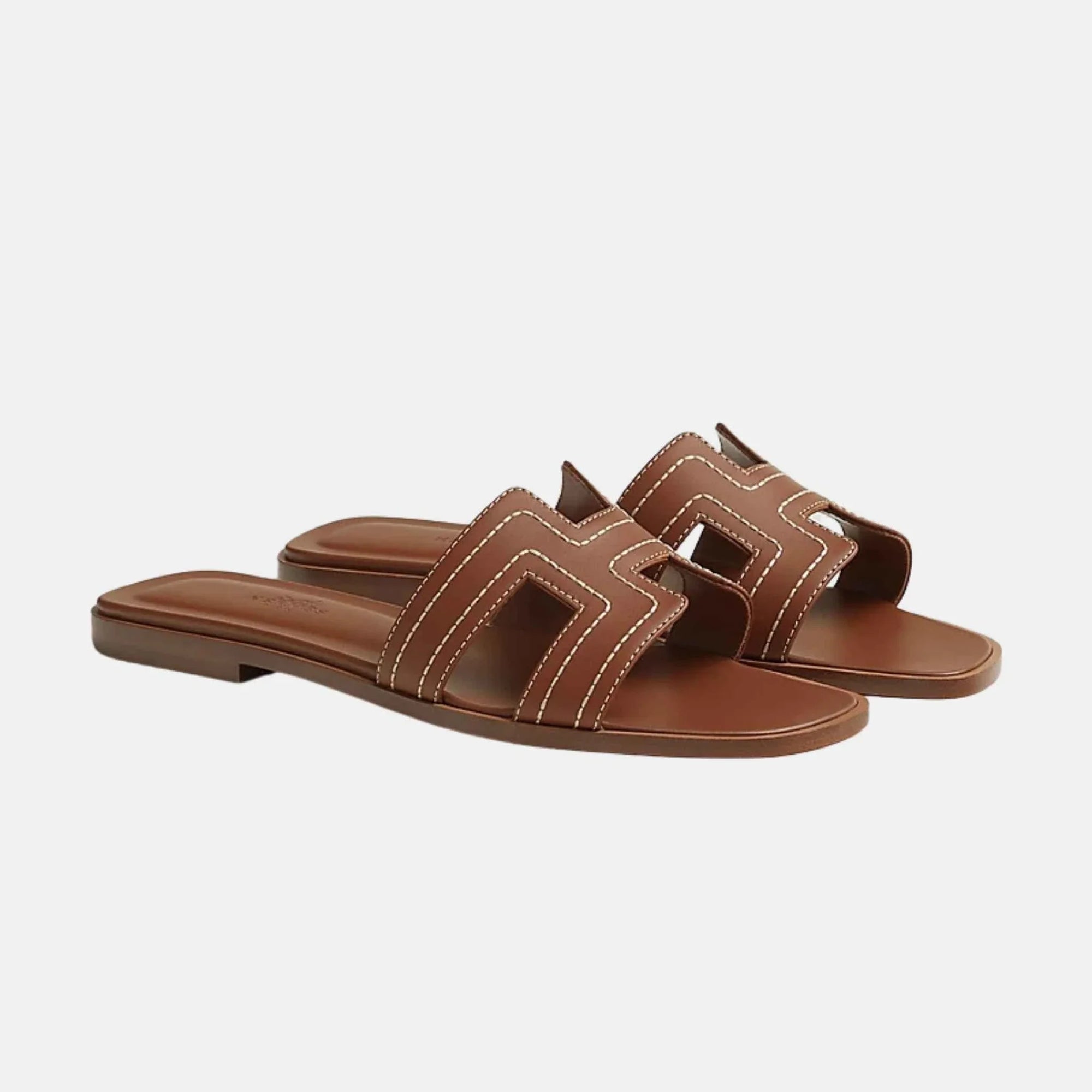 Oran Sandal Embroidered Calfskin Hermes – Гарантія оригінальності – боковий вид