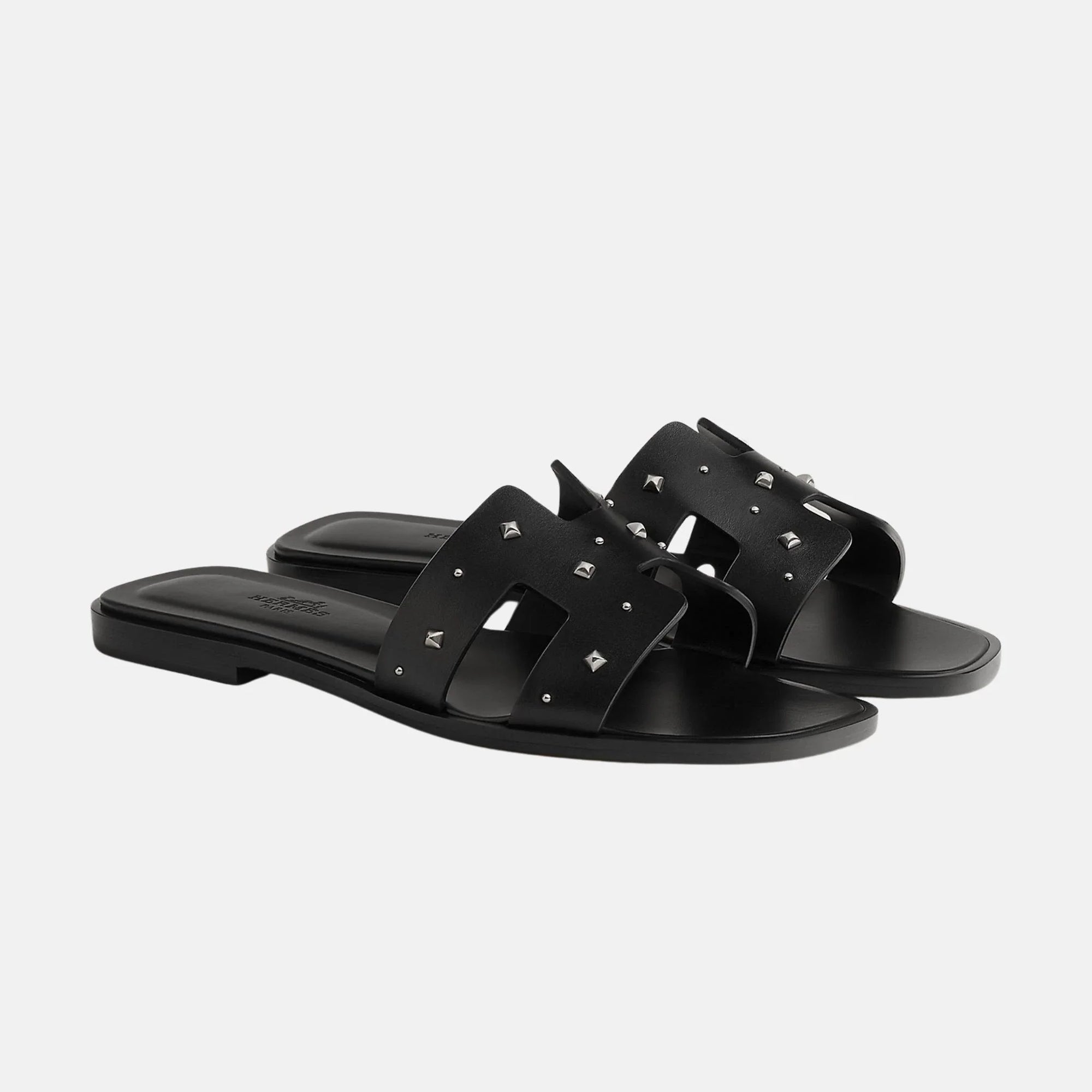 Oran Sandal Calfskin With Medor Studs Hermes оригінал – Купити в Україні – боковий вид