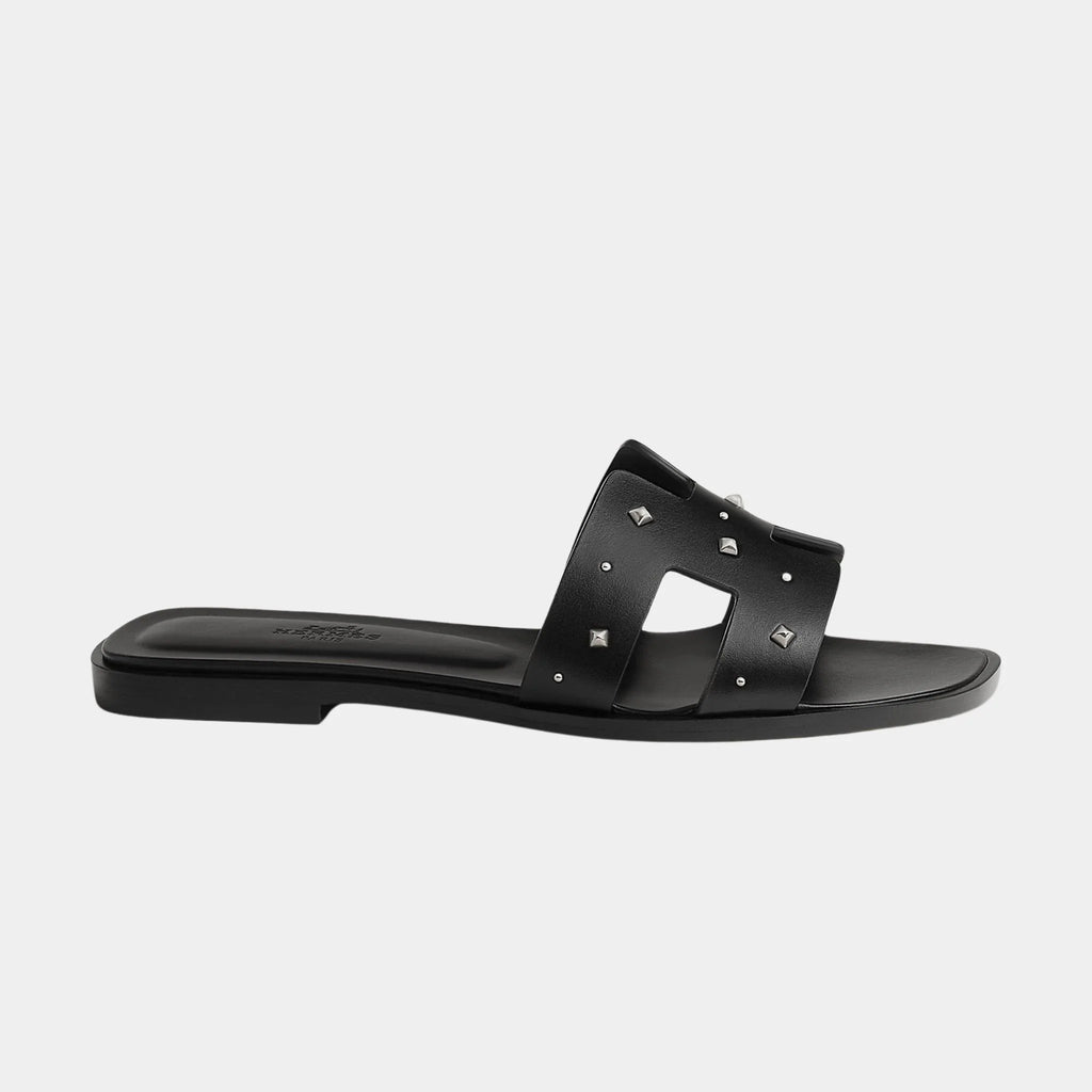 Oran Sandal Calfskin With Medor Studs Hermes оригінал – Купити в Україні – вид ззаду