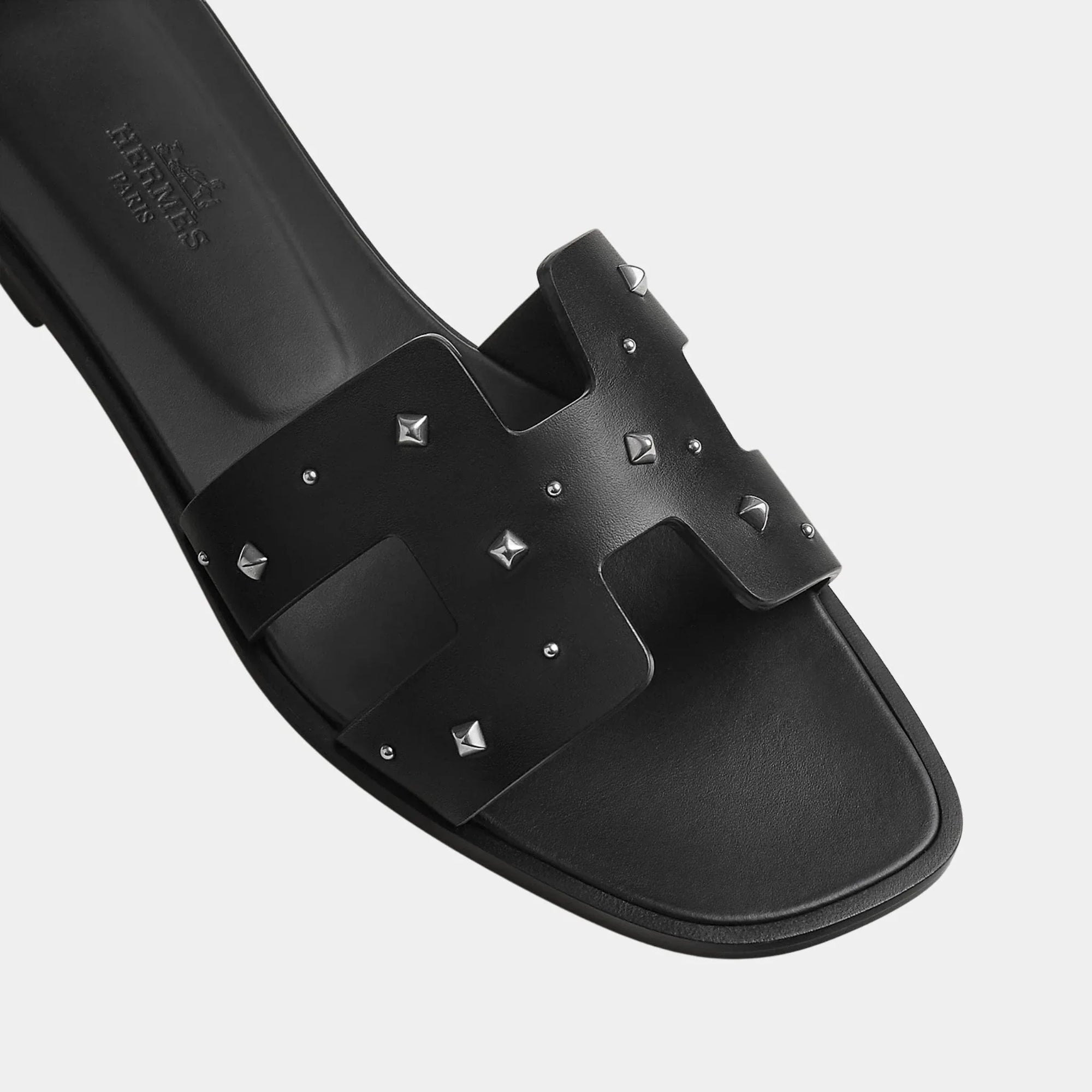Oran Sandal Calfskin With Medor Studs Hermes оригінал – Купити в Україні – детальний вид