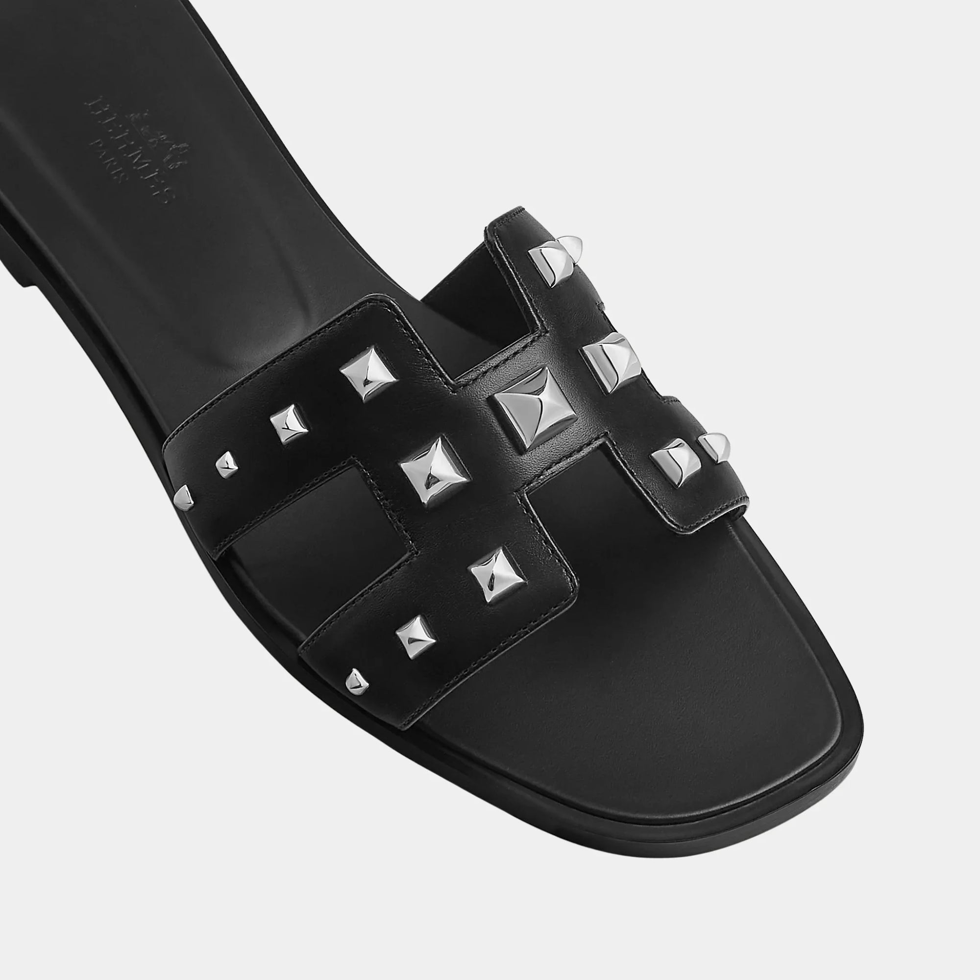 Оригінальна Oran Sandals In Calfskin With Studs Hermes – детальний вид
