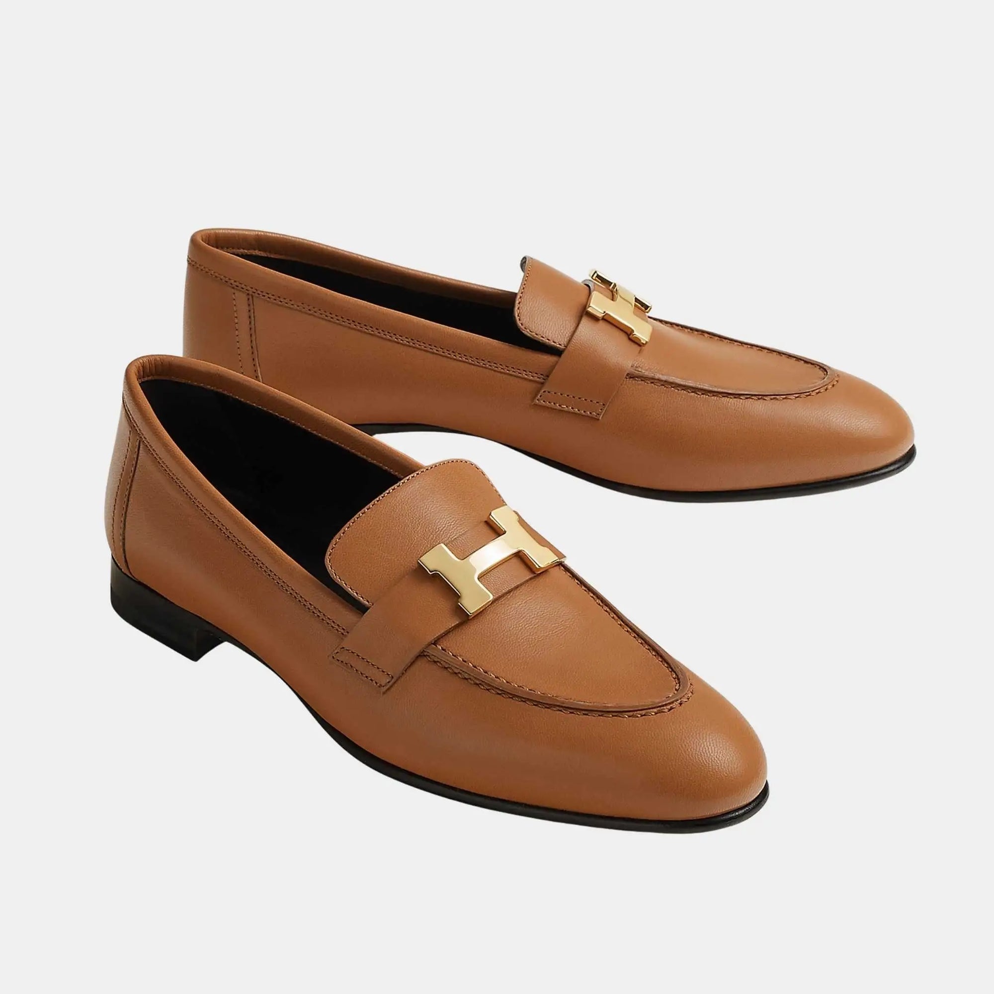 Оригінальна Paris Loafer In Goatskin With Permabrass Plated Buckle Women Hermes – боковий вид