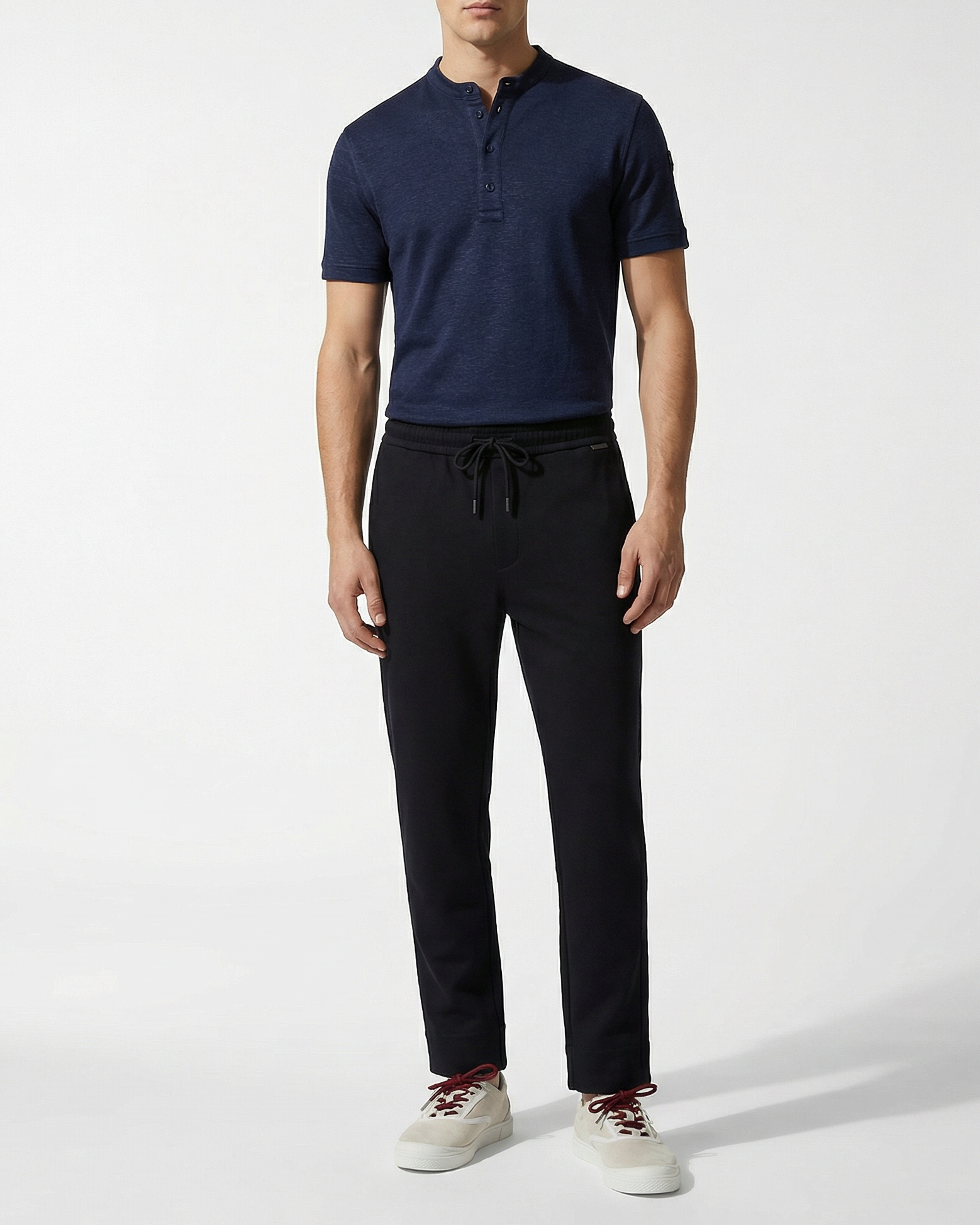 Оригінальна Straight Leg Joggers Moncler – вид ззаду - MONCLER