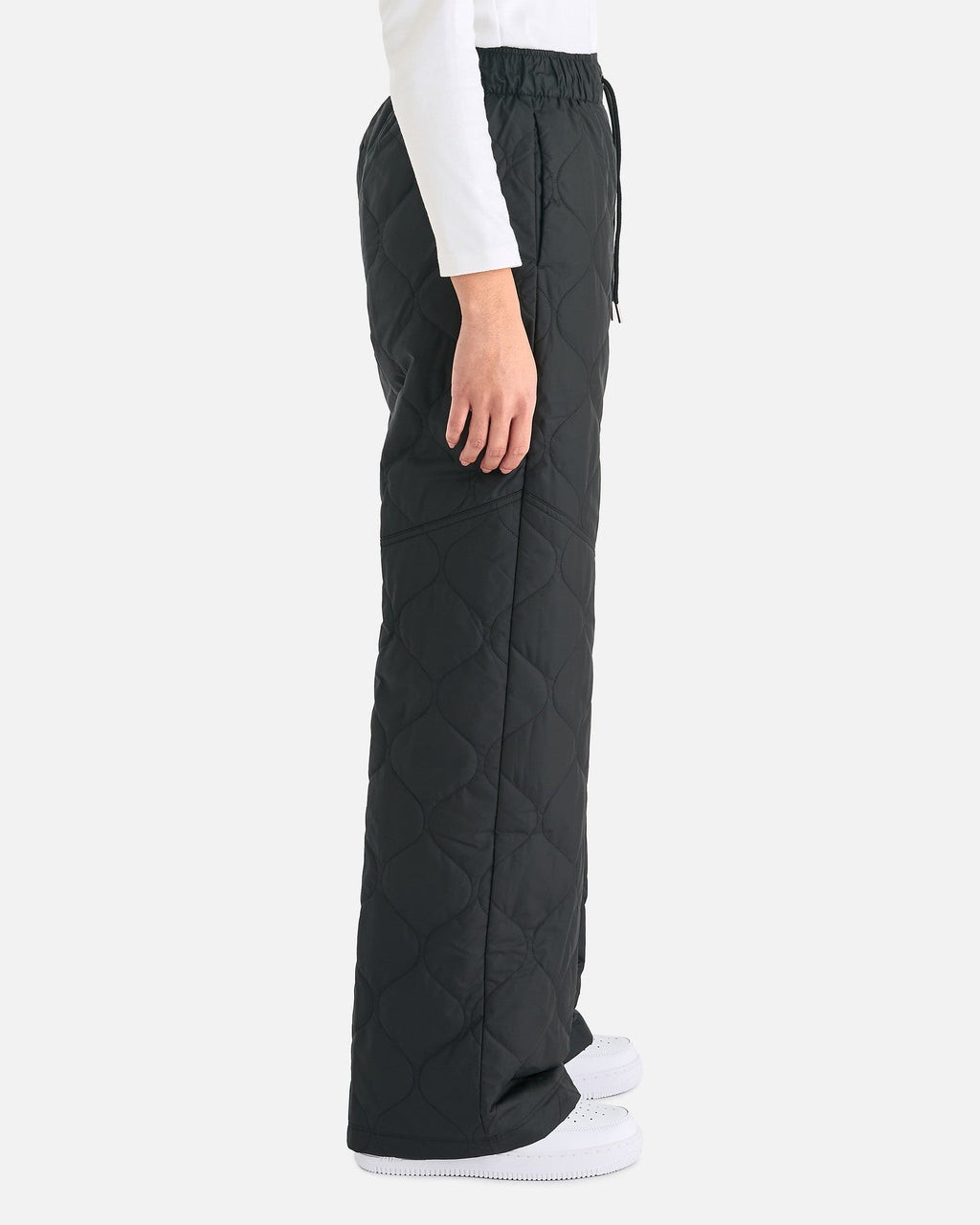 High Waisted Open-Hem Quilted Trousers In Black Nike оригінал – Купити в Україні – вид ззаду