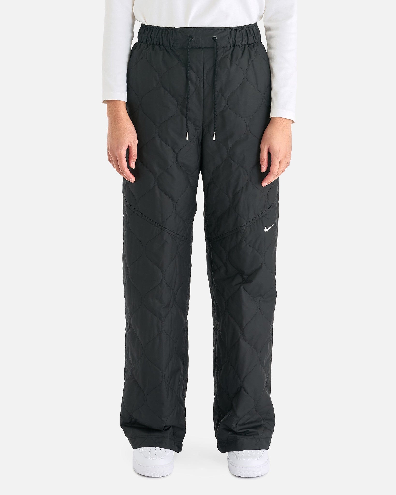 High Waisted Open-Hem Quilted Trousers In Black Nike оригінал – Купити в Україні – боковий вид