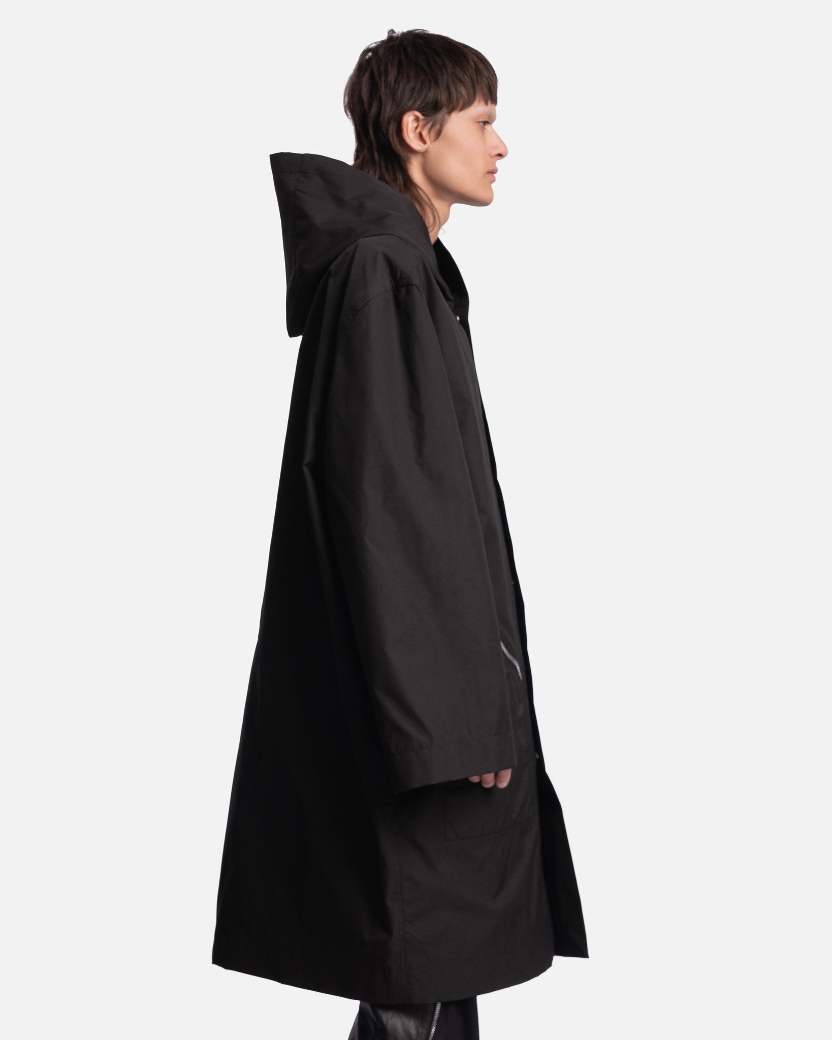 Hooded Raincoat In Black Rick owens – Гарантія оригінальності – вид ззаду