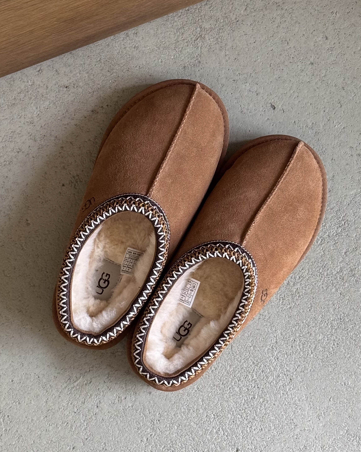 Ugg Footwear оригінал | Швидка доставка Україна – вид ззаду