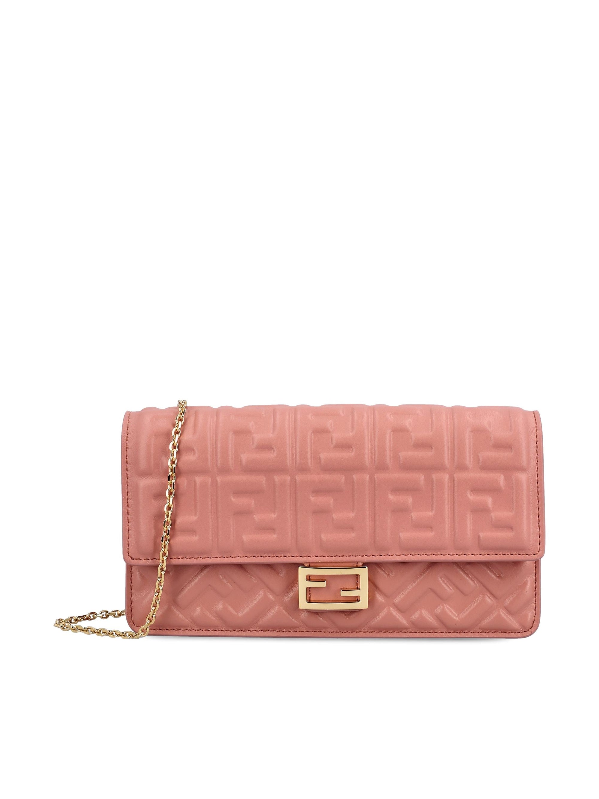 On Chain Baguette Wallet Fendi – Гарантія оригінальності – боковий вид