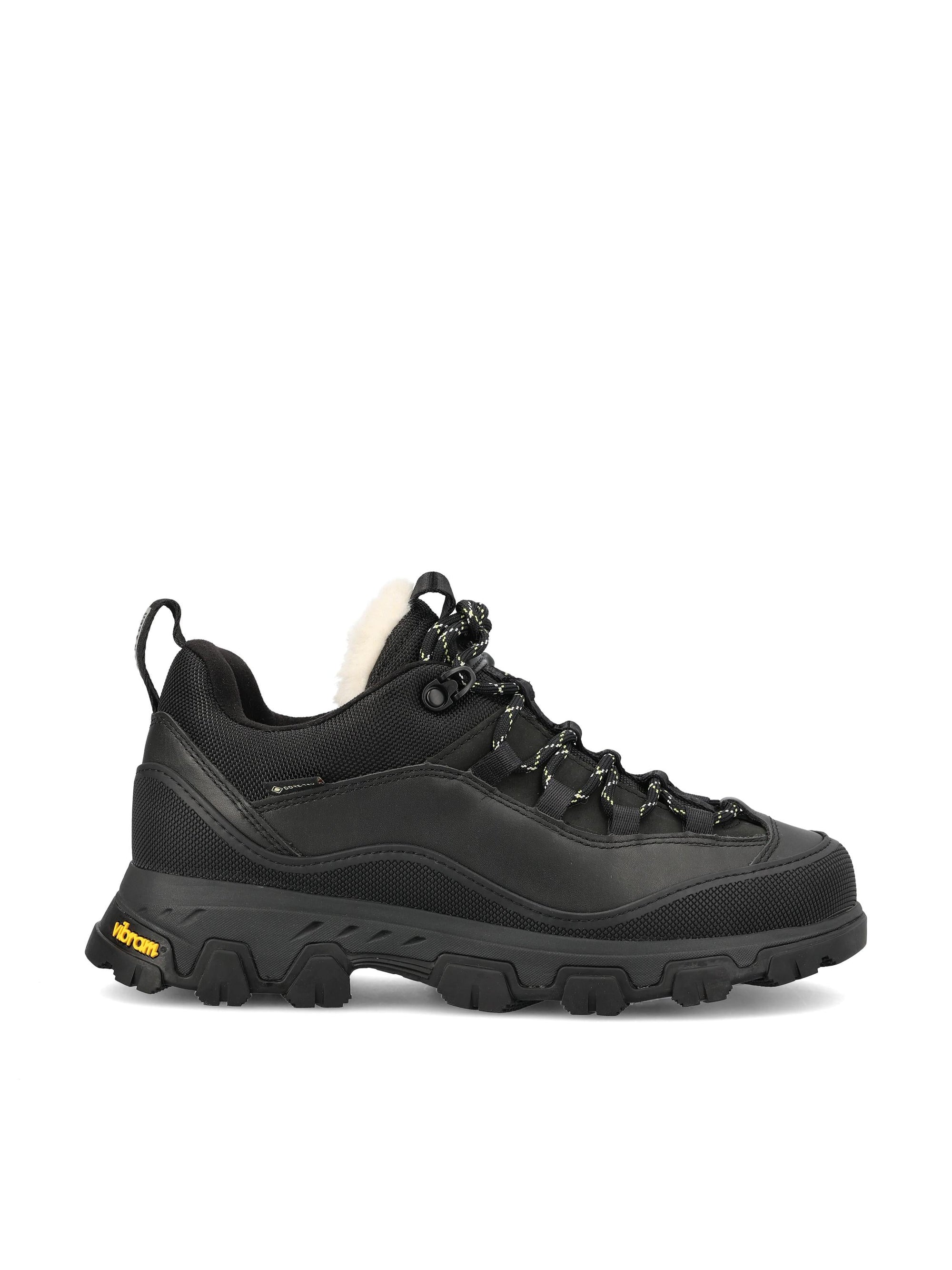 Оригінальна Metrotrek Hiker Sneakers Ugg – боковий вид