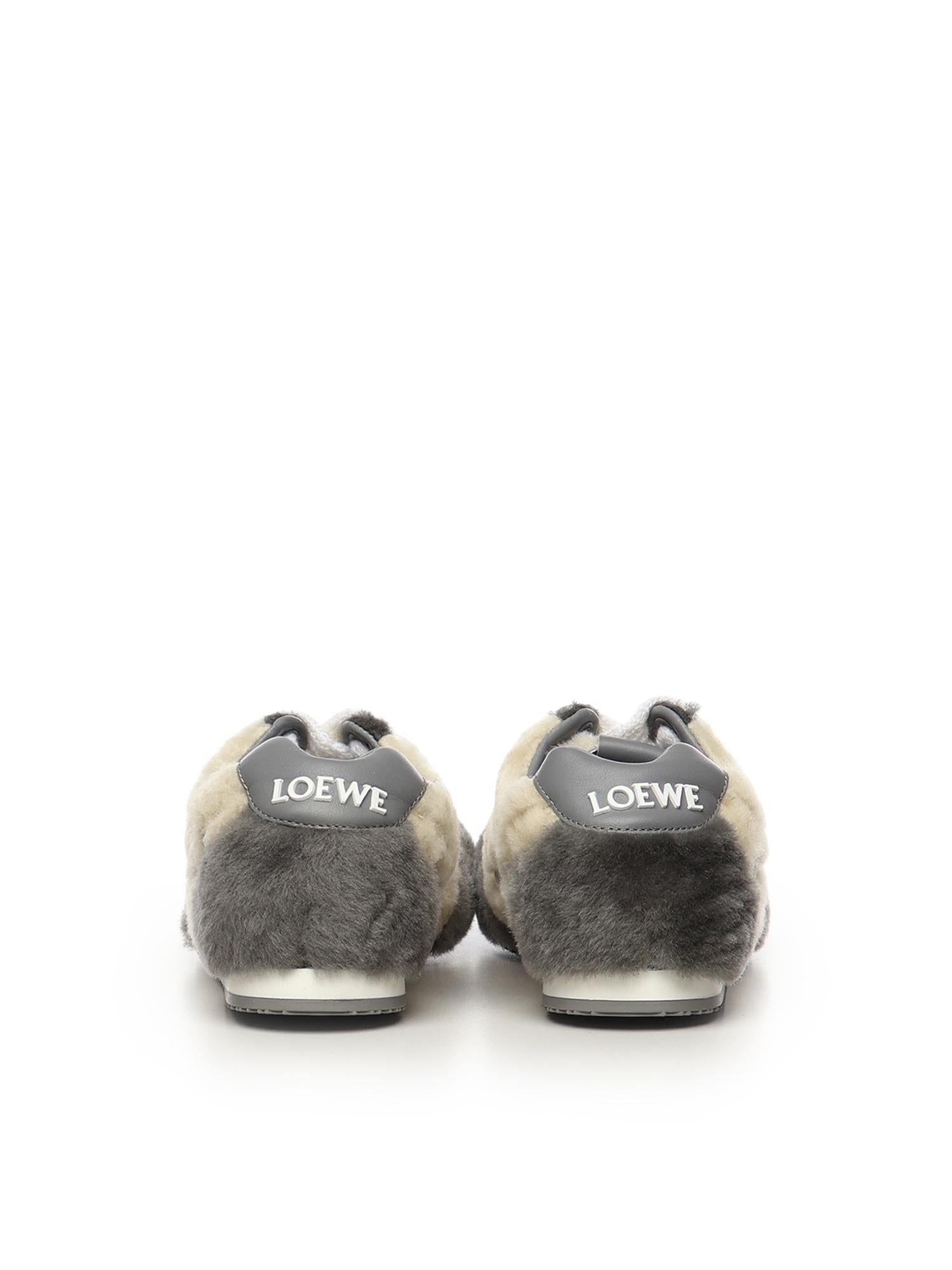 Оригінальна Sneaker Ballet Runner 2.0 In Shearling Loewe – детальний вид