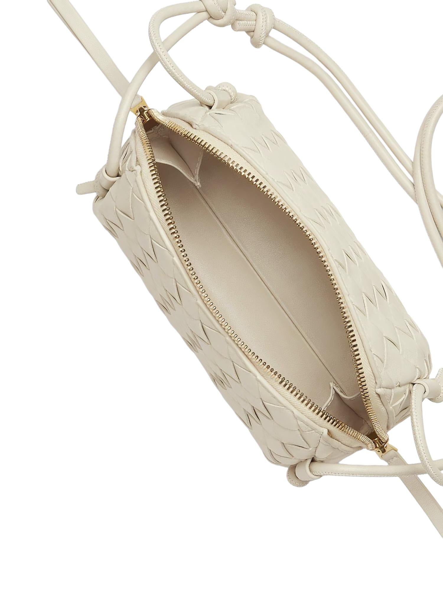 Pochette Concert In Nappa Bottega veneta – Гарантія оригінальності – детальний вид