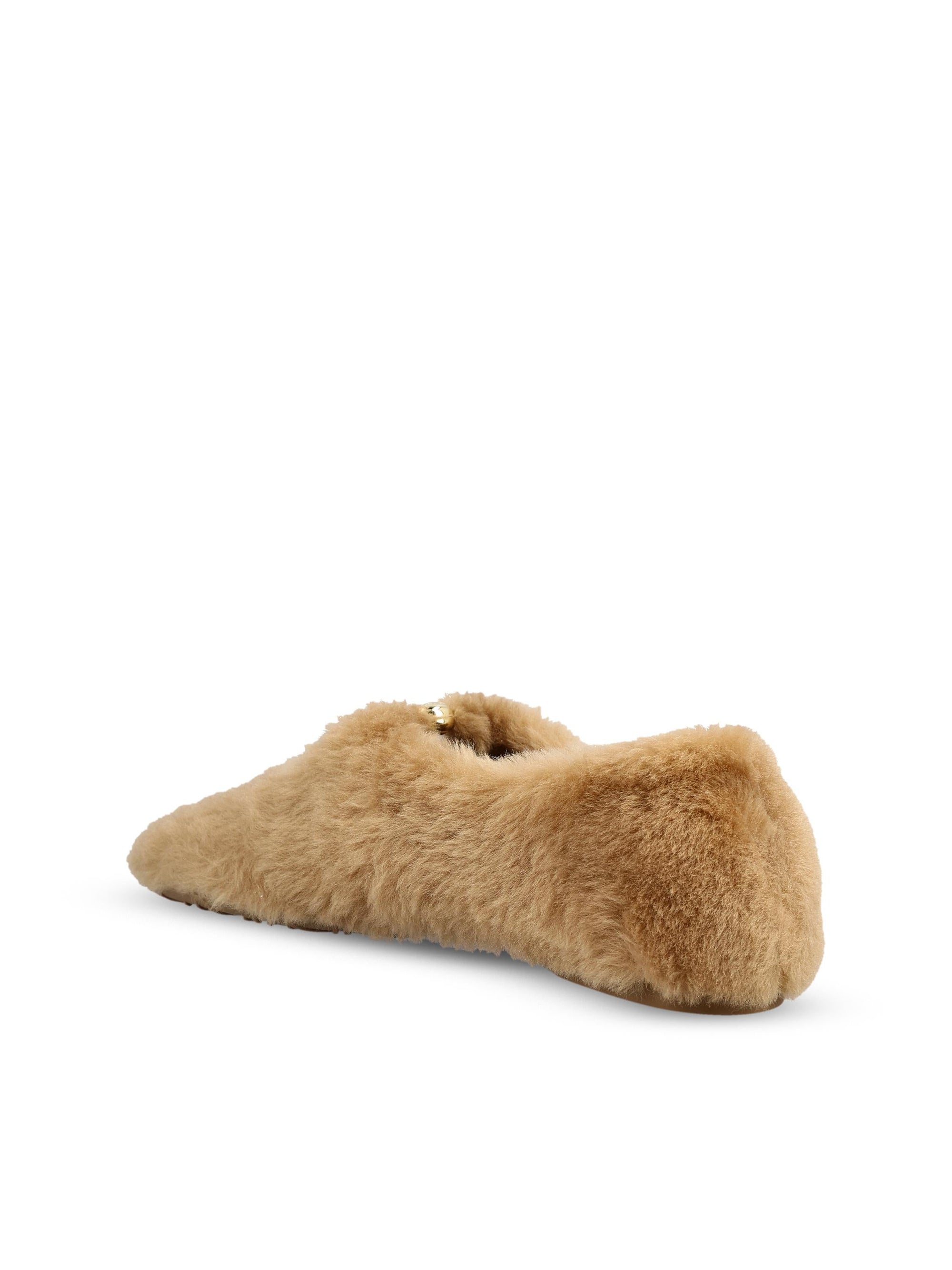 Оригінальна Pebble Soft Ballerina In Shearling Loewe – детальний вид