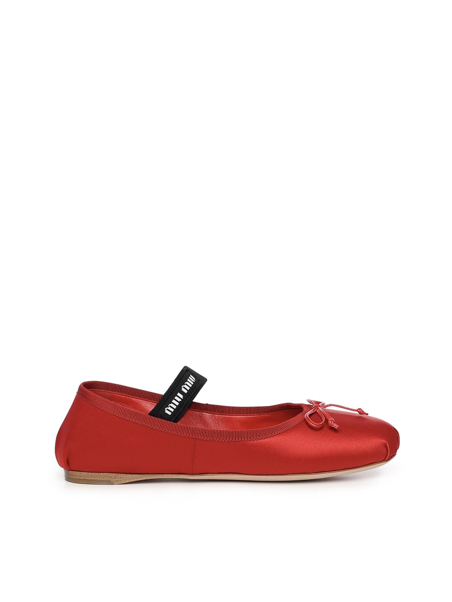Miu miu Footwear оригінал | Швидка доставка Україна – боковий вид