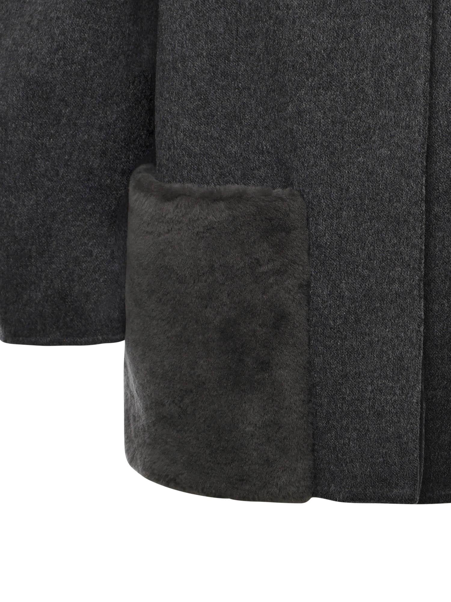 Оригінальна Giacca In Lana Fendi – вид ззаду