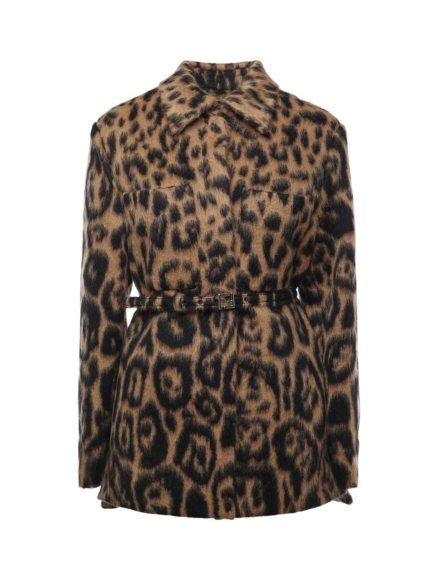 Fendi Outerwear оригінал | Швидка доставка Україна – боковий вид