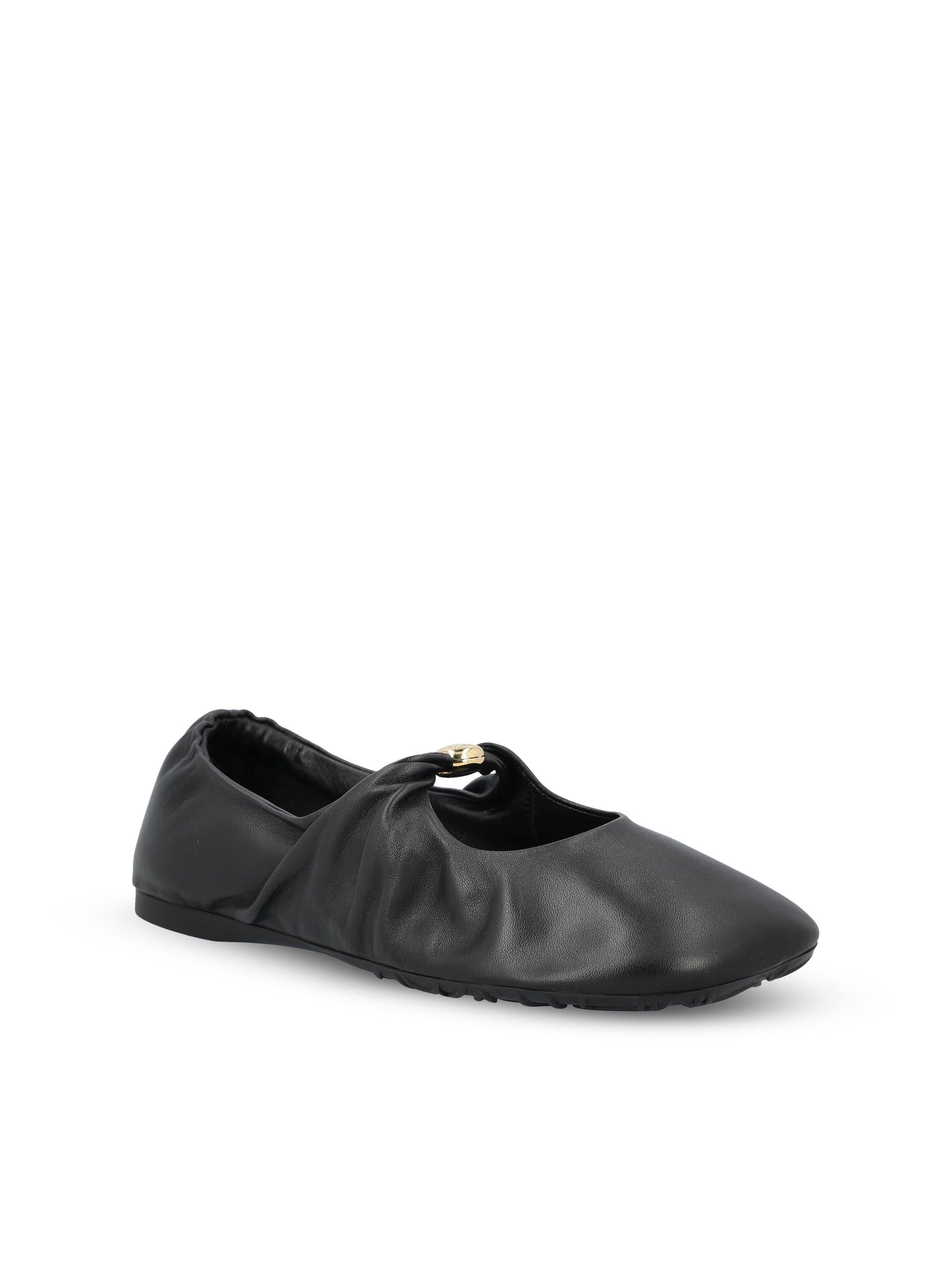 Оригінальна Pebble Soft Ballerina In Leather Loewe – вид ззаду