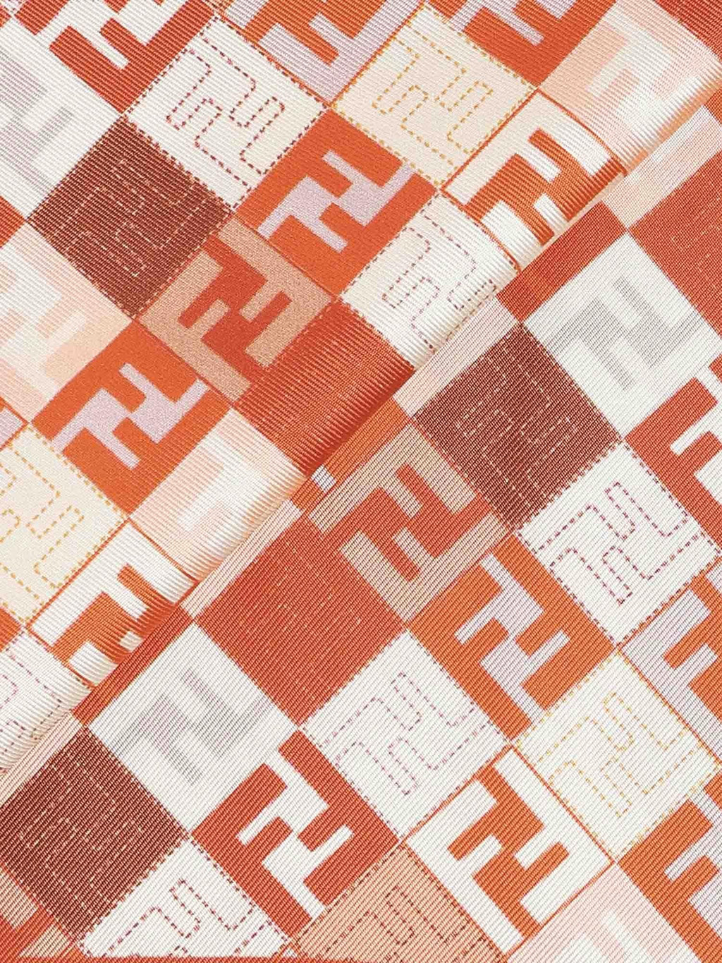 Foulard In Seta Rossa Fendi – Гарантія оригінальності – вид ззаду