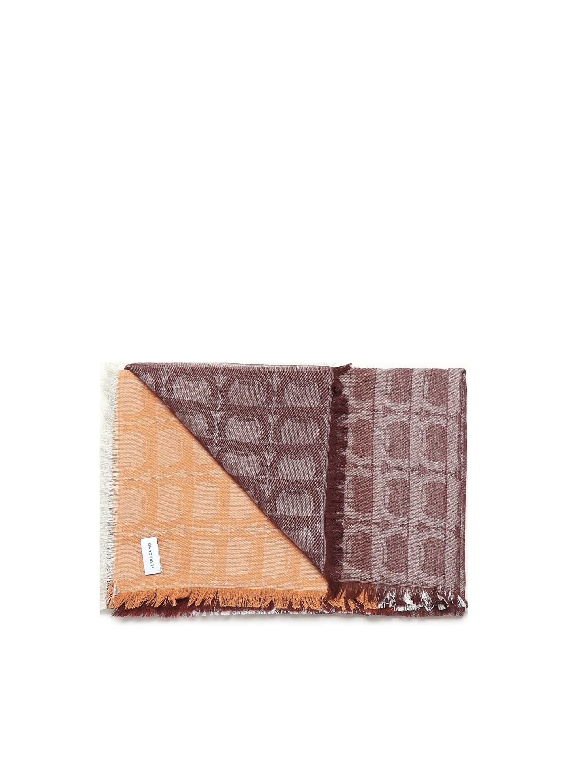 Оригінальна Stola Jacquard Gancini Monogram Salvatore ferragamo – детальний вид