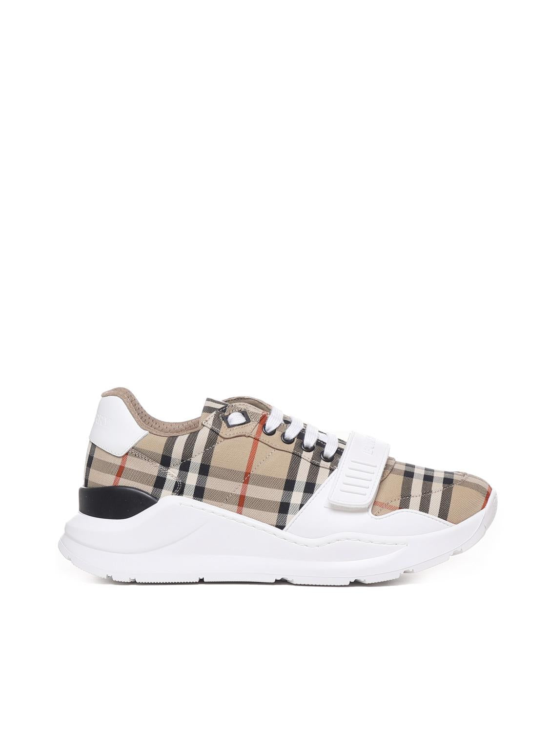 Burberry Footwear оригінал | Швидка доставка Україна – боковий вид