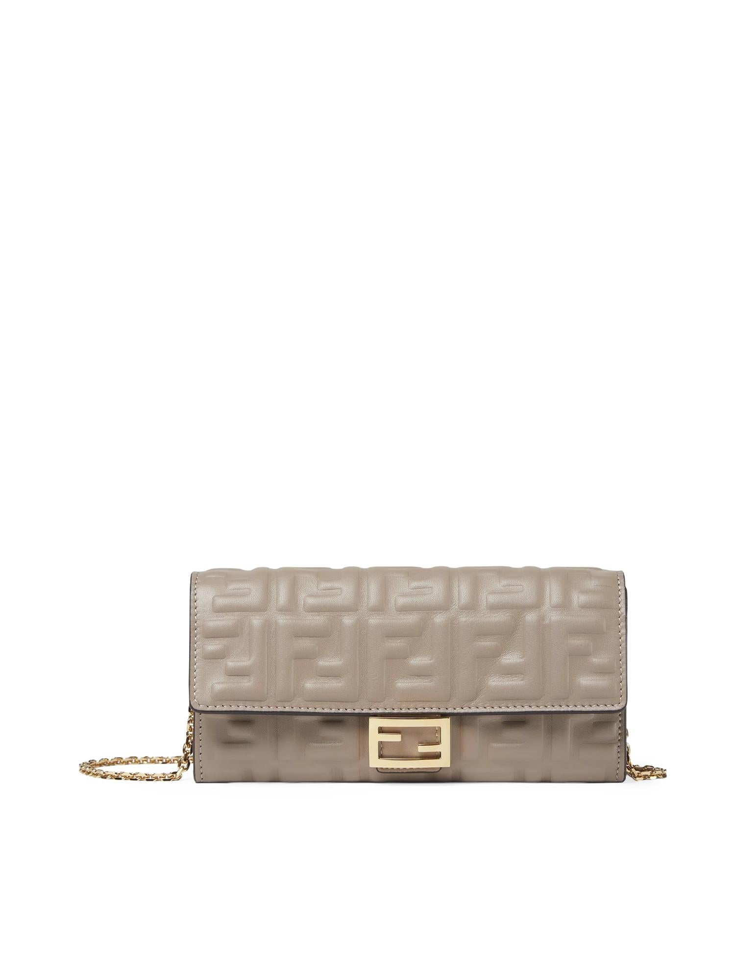 Portafoglio Continental Baguette In Nappa Fendi – Гарантія оригінальності – боковий вид