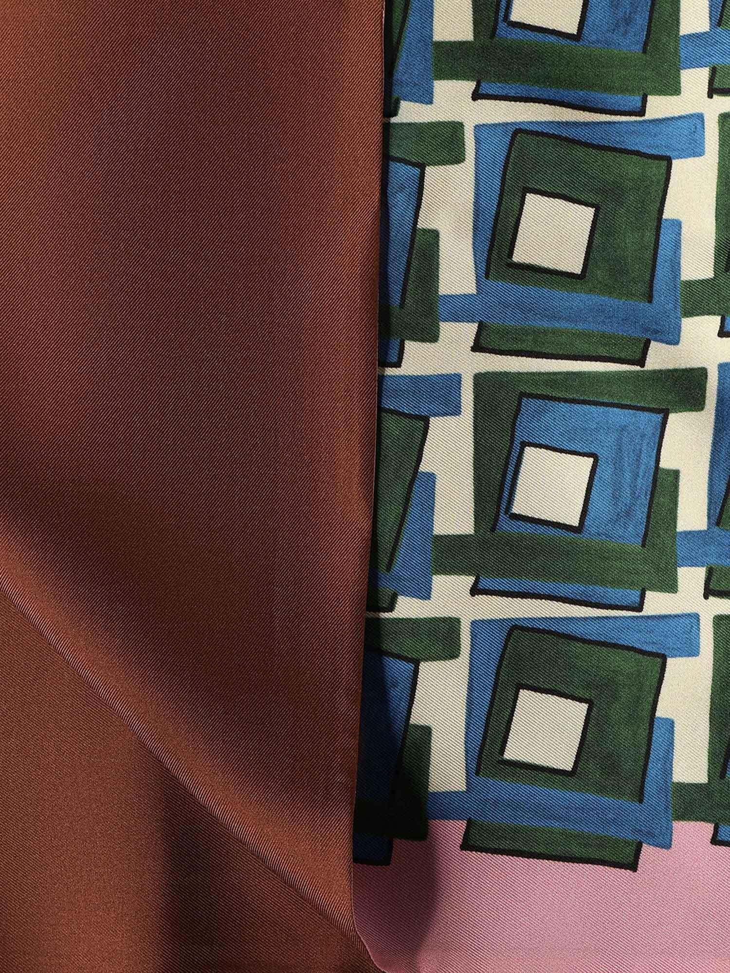 Miu miu Accessories оригінал | Швидка доставка Україна – вид ззаду
