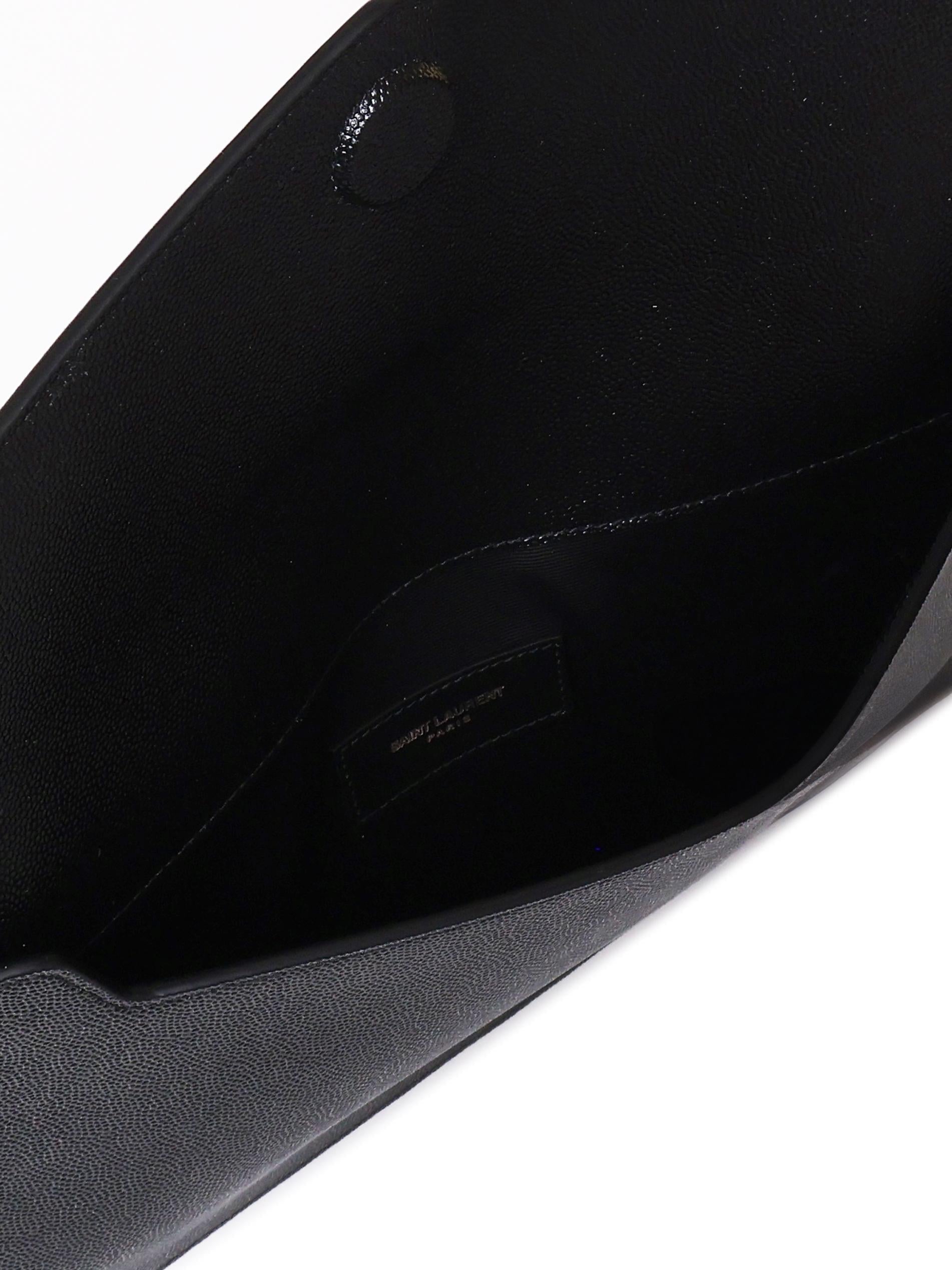 Оригінальна Pochette Uptown In Pelle Goffrata Grain De Poudre Saint laurent – збільшений вид